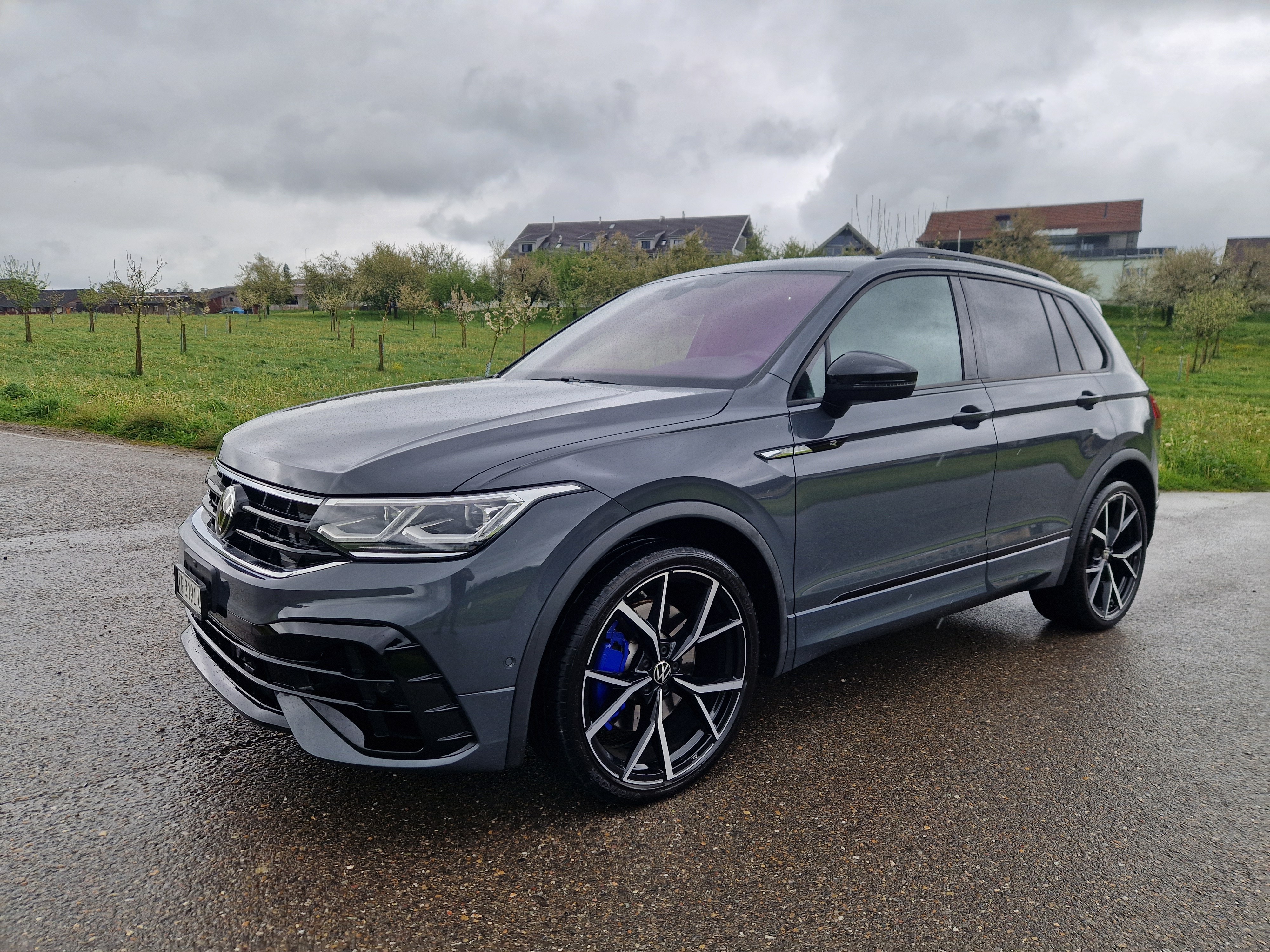 VW Tiguan 2.0TSI R 4Motion DSG AKRAPOVIC