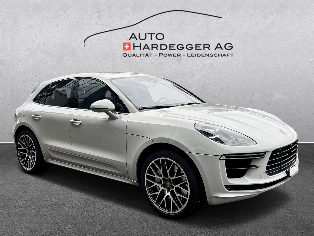 PORSCHE Macan Turbo PDK