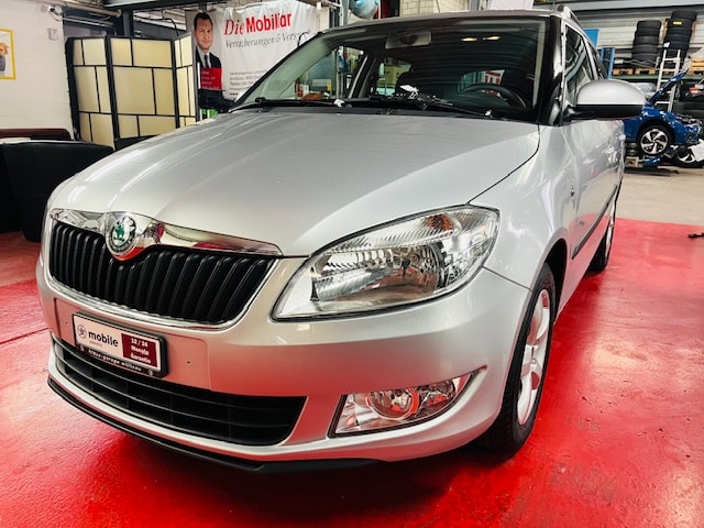 SKODA Fabia 1.2 TSI Ambition