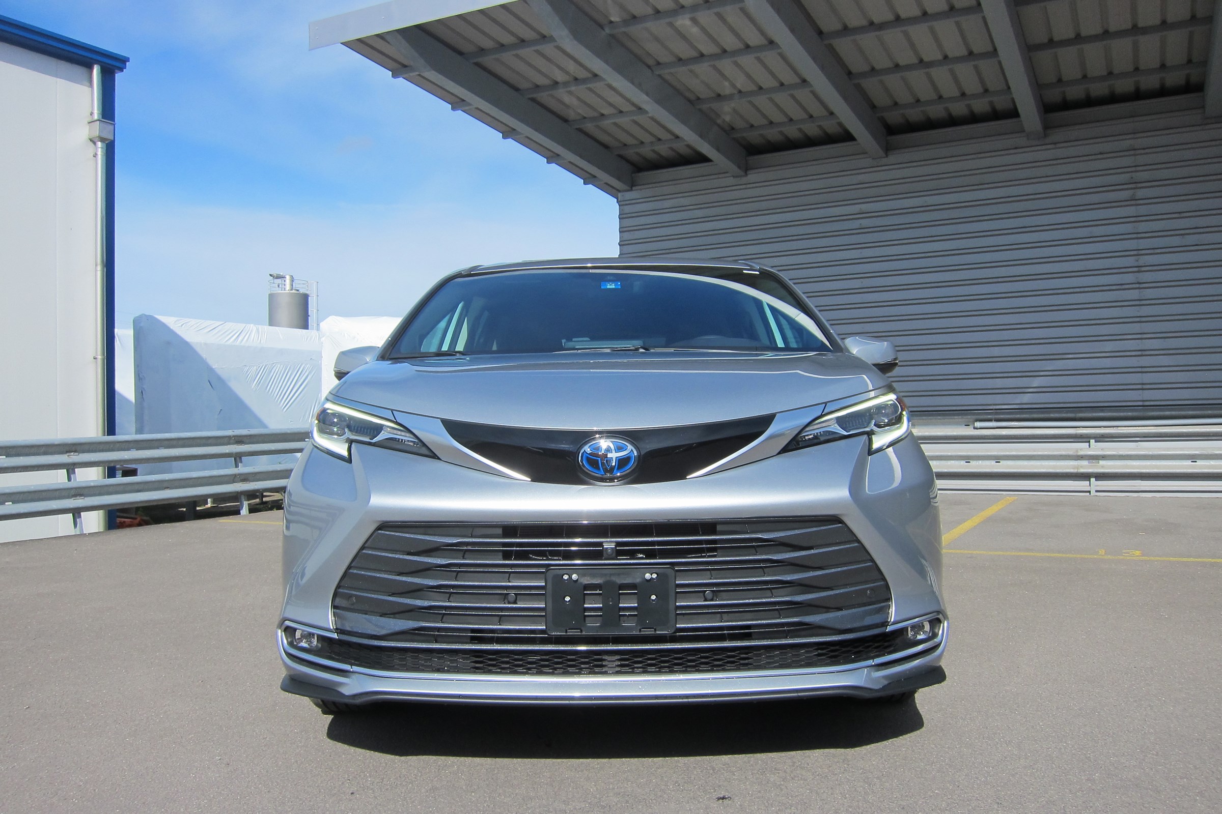 TOYOTA SIENNA 2022 HYBRID AWD LIMITED TECHNOLOGY-PAKET