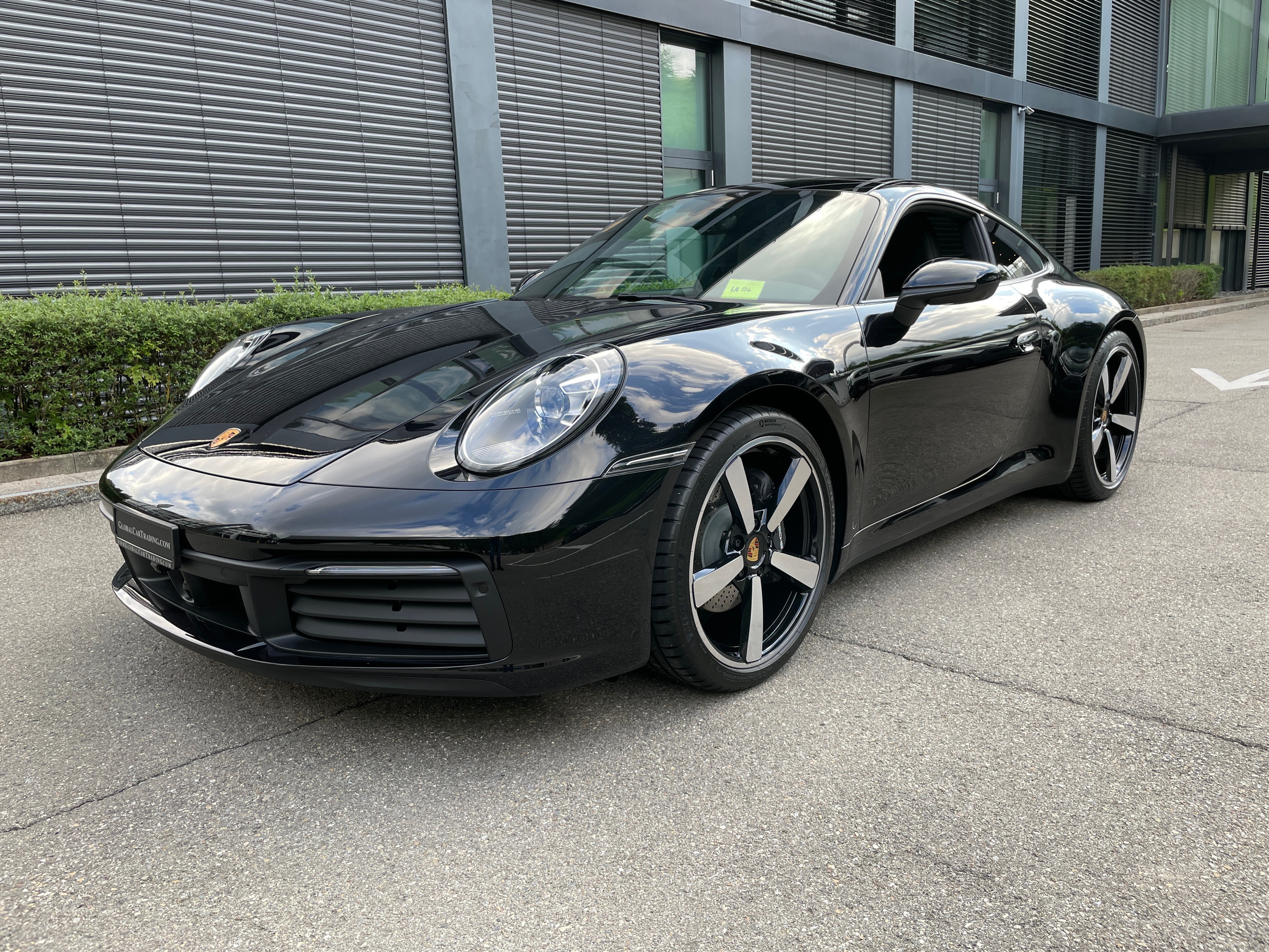 PORSCHE 911 Carrera 4 PDK