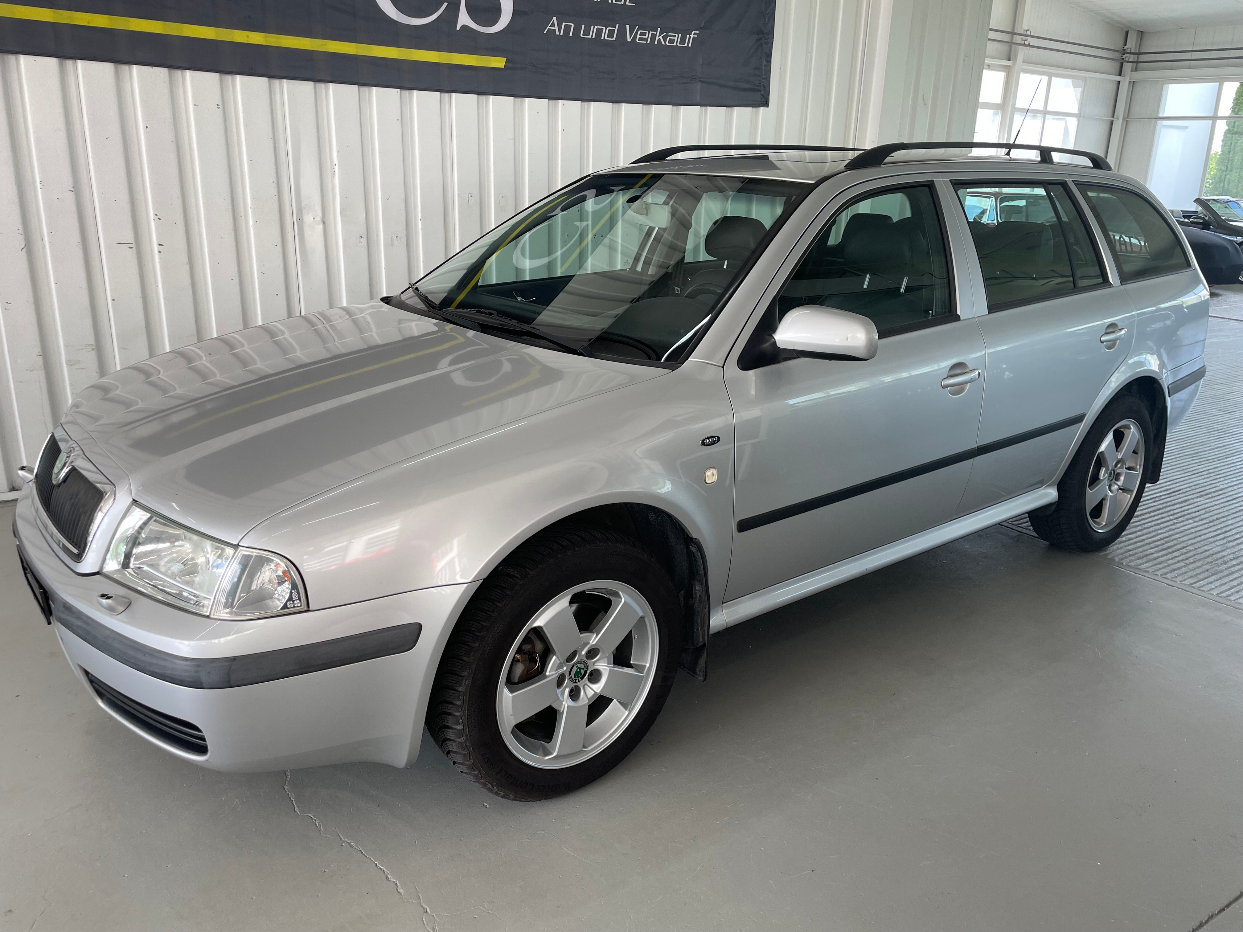 SKODA Octavia 1.8T Elegance 4x4