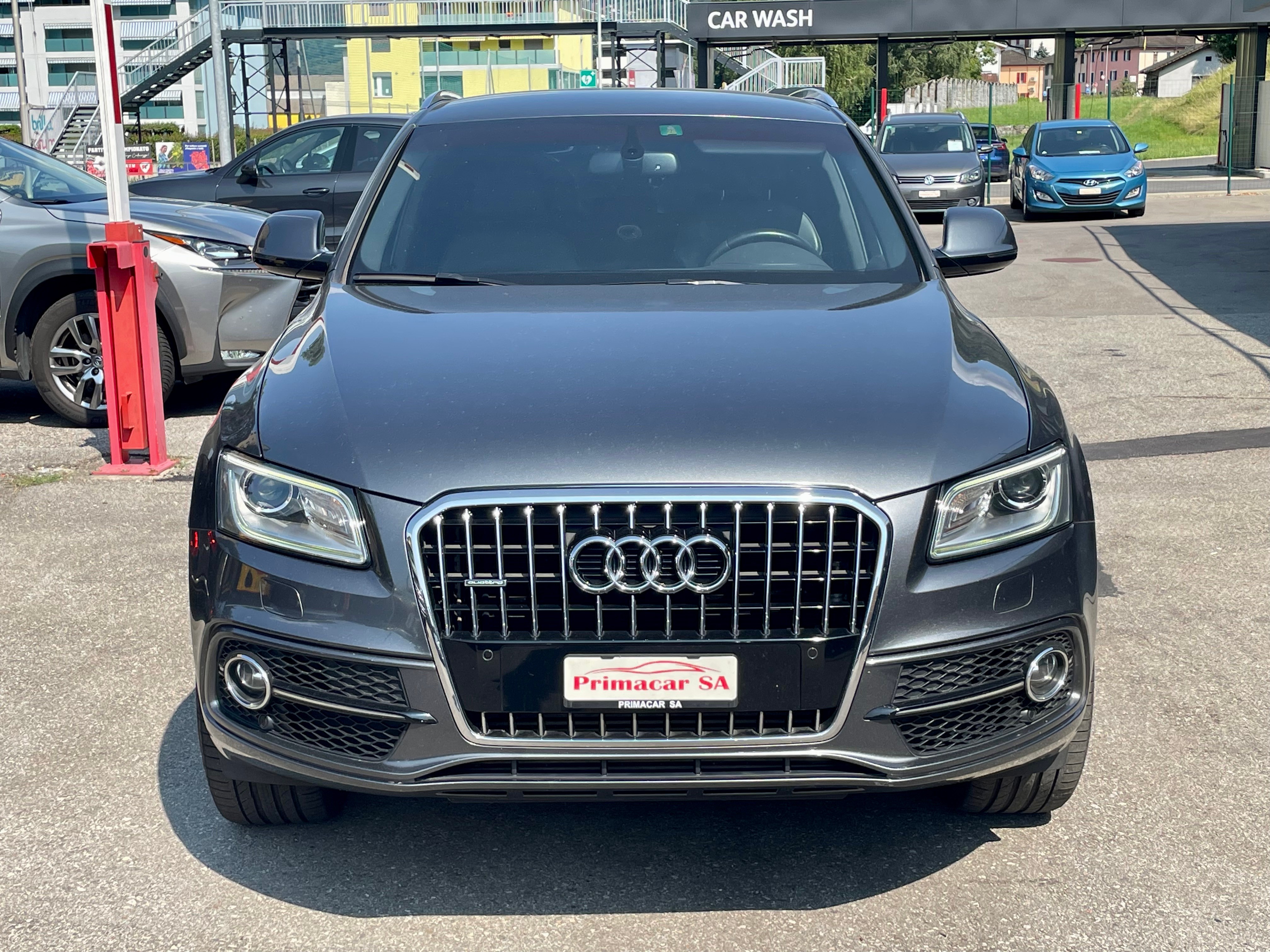 AUDI Q5 3.0 TDI clean quattro S-tronic