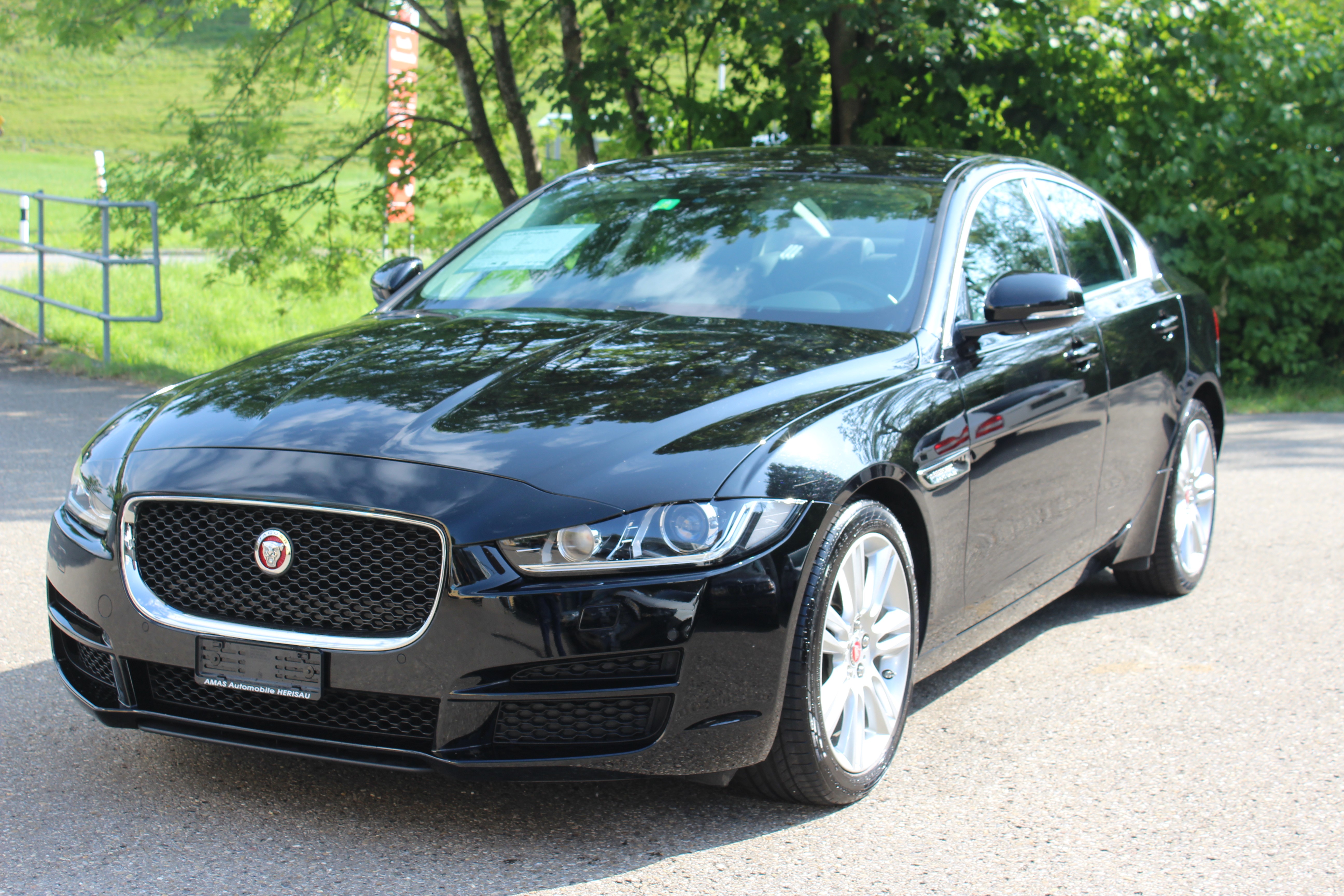 JAGUAR XE 20d Prestige Automat