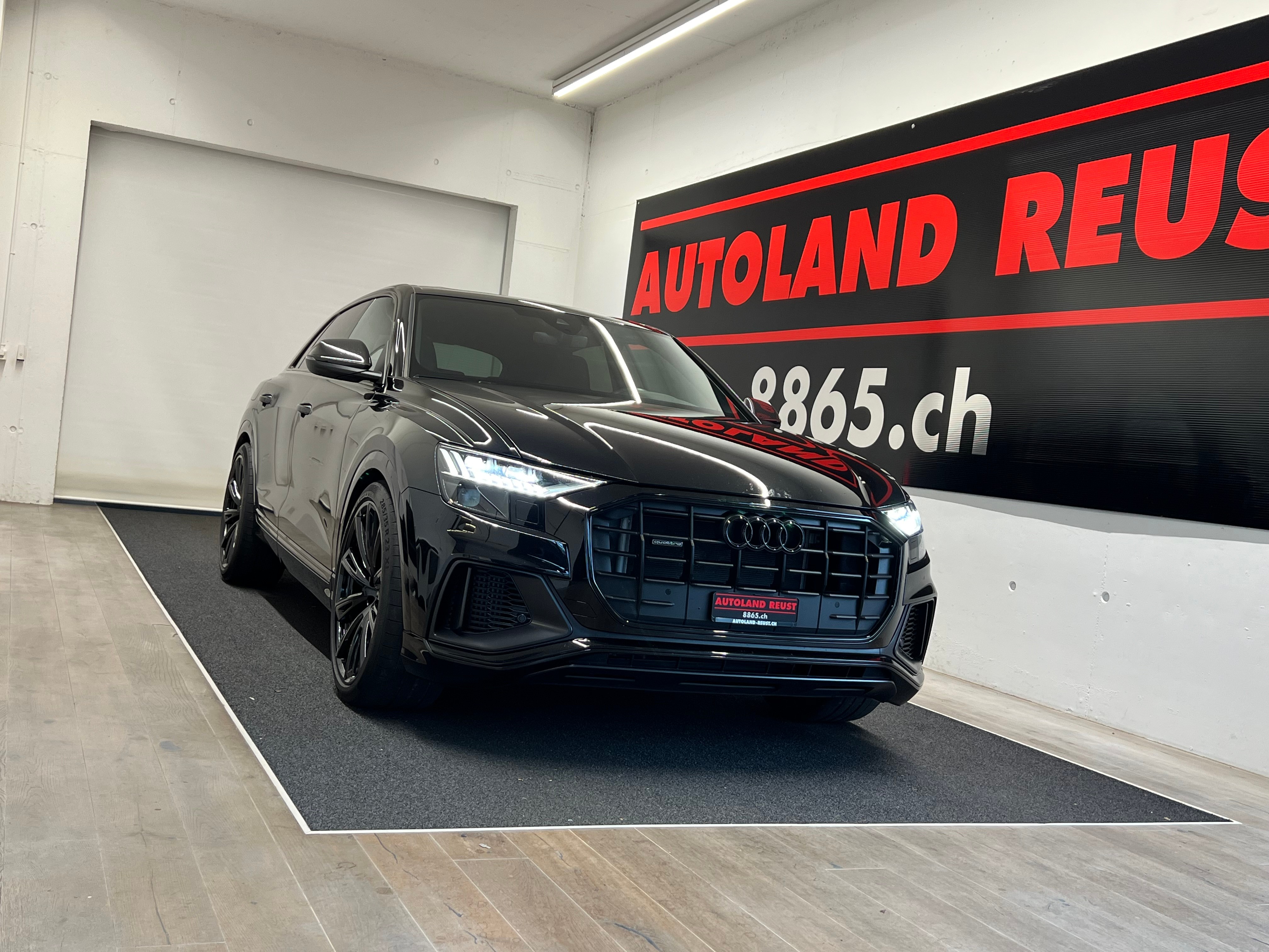 AUDI Q8 55 TFSI quattro tiptronic