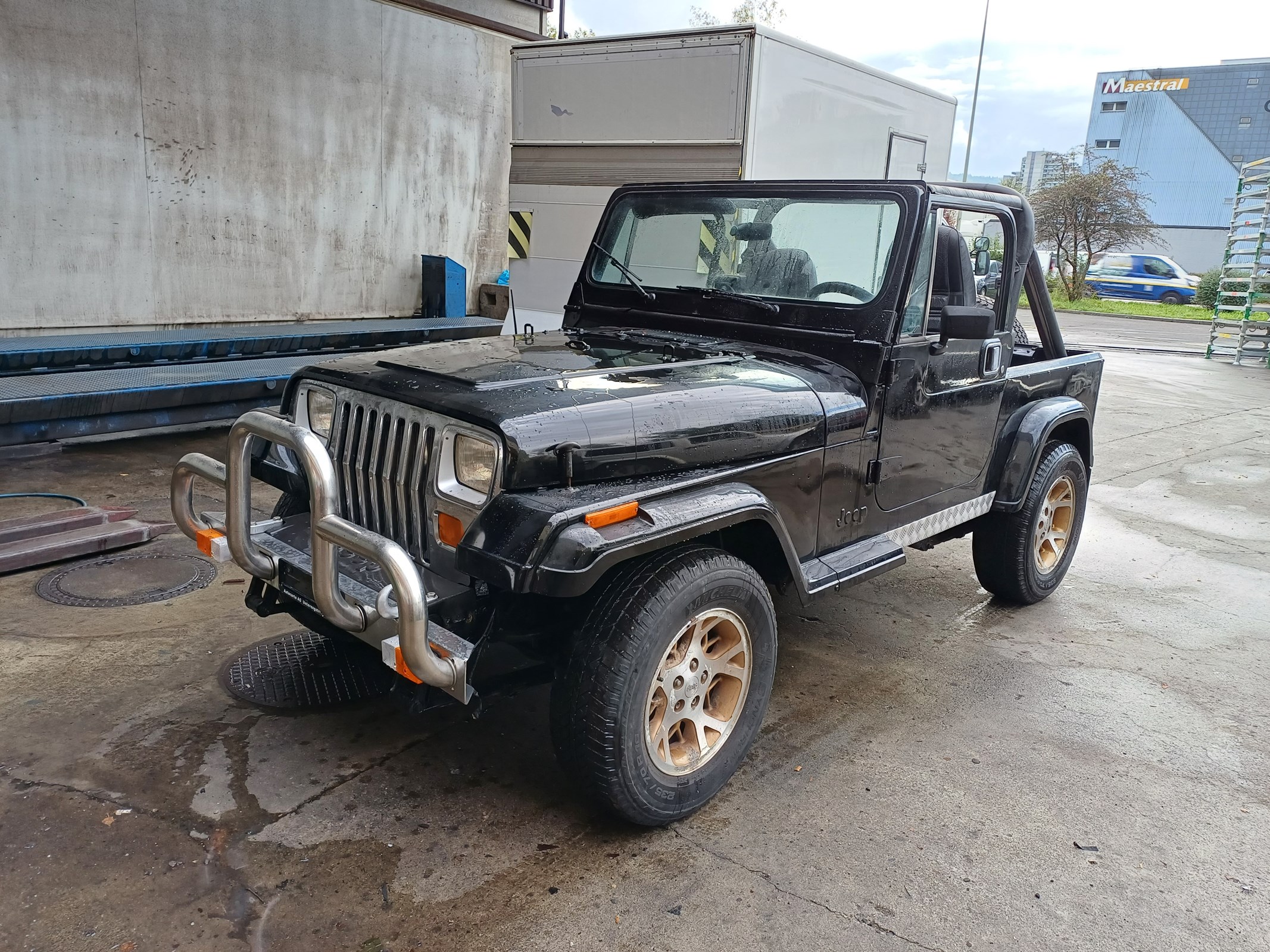 JEEP WRANGLER 4.2 Laredo Automat