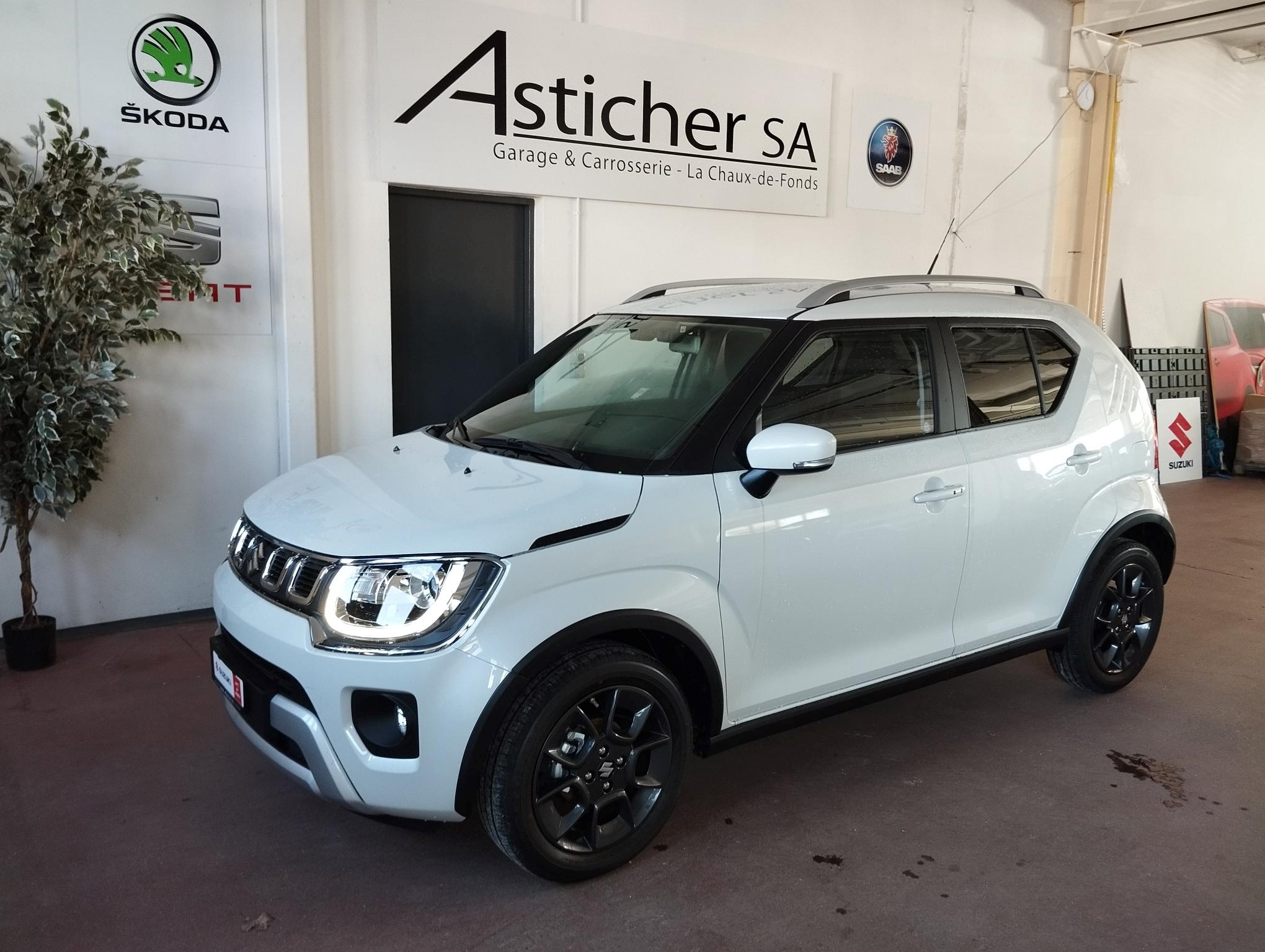 SUZUKI Ignis 1.2i Compact Top Hybrid 4x4