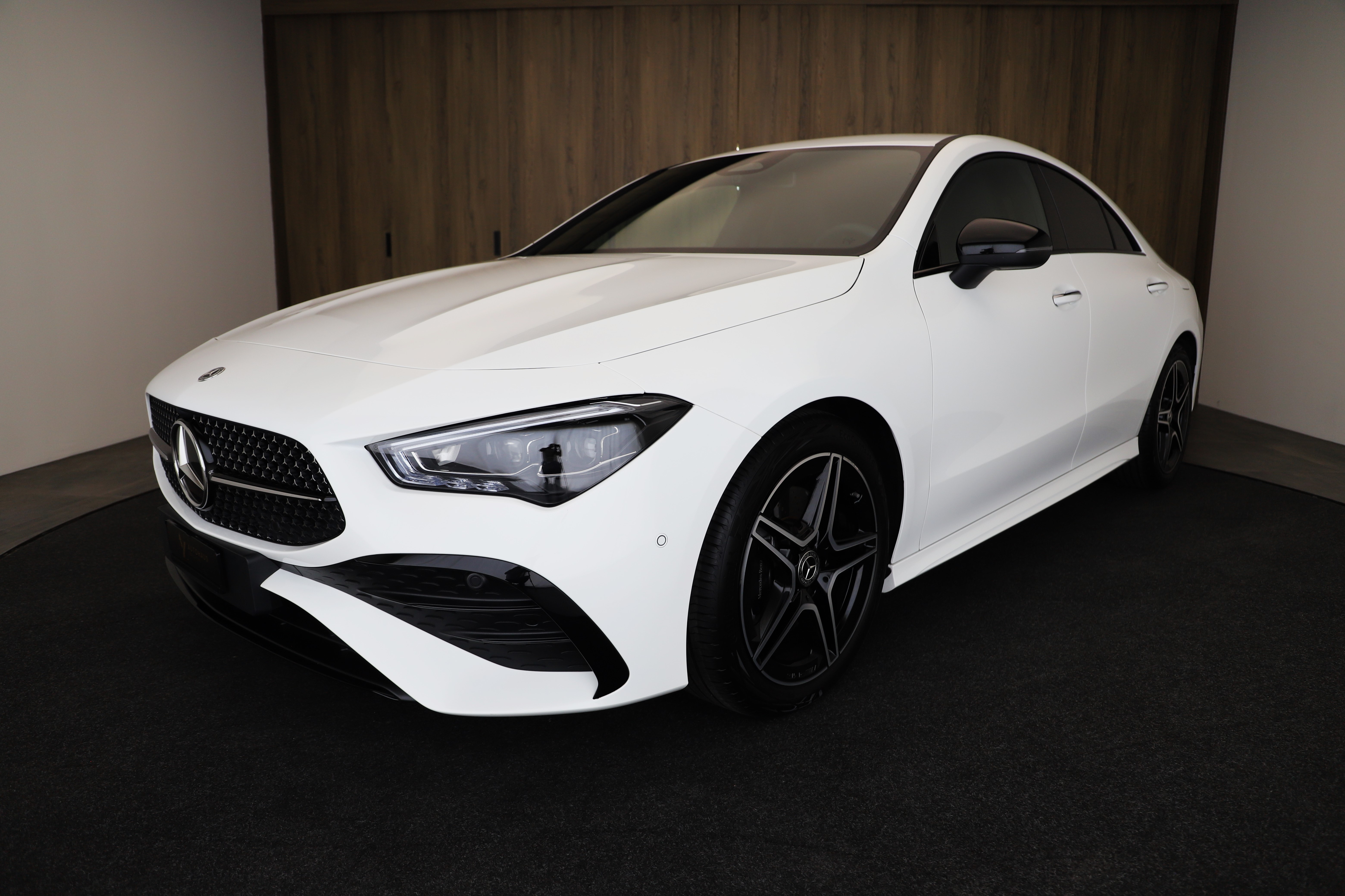 MERCEDES-BENZ CLA 200 AMG Line 7G-DCT Facelift