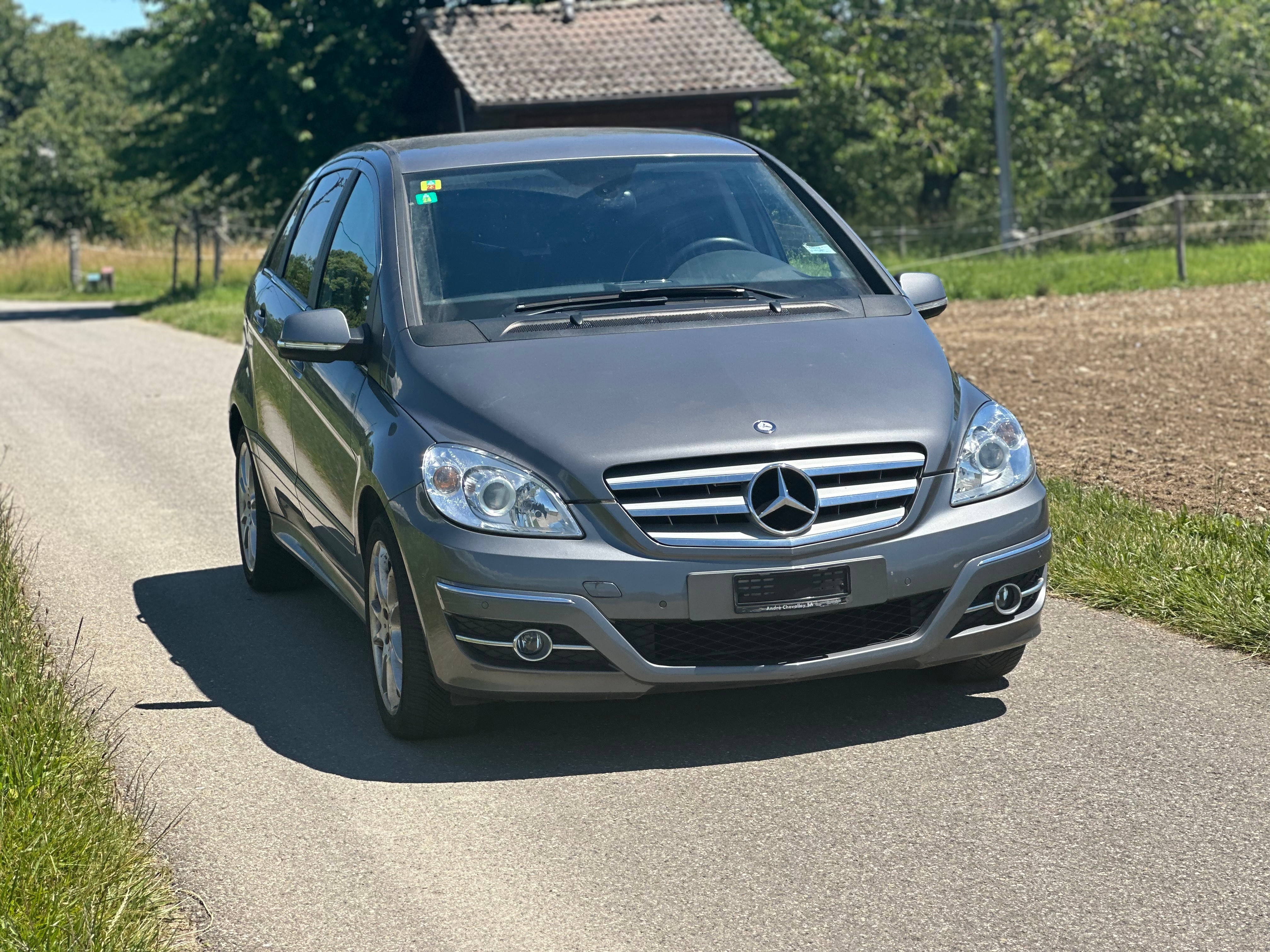 MERCEDES-BENZ B 180 Selection Autotronic