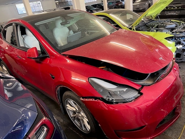 TESLA Model Y Long Range