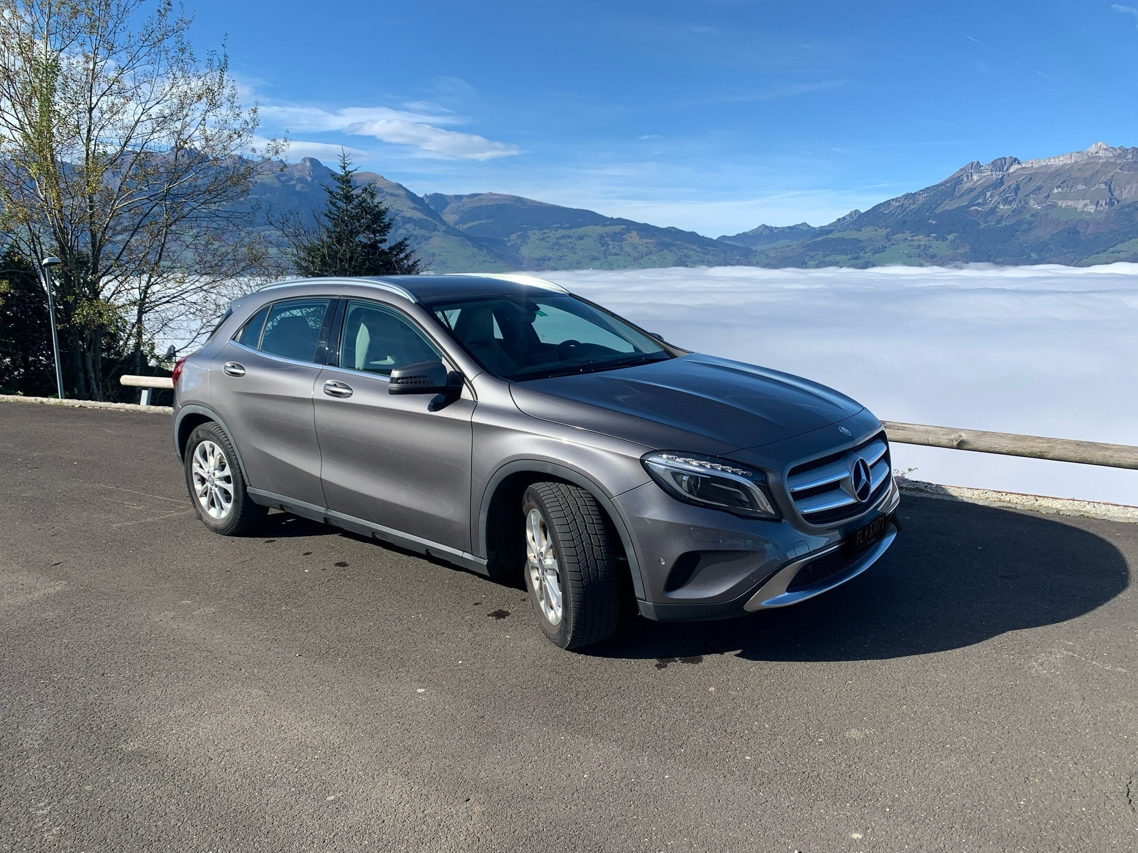 MERCEDES-BENZ GLA 250 4Matic 7G-DCT