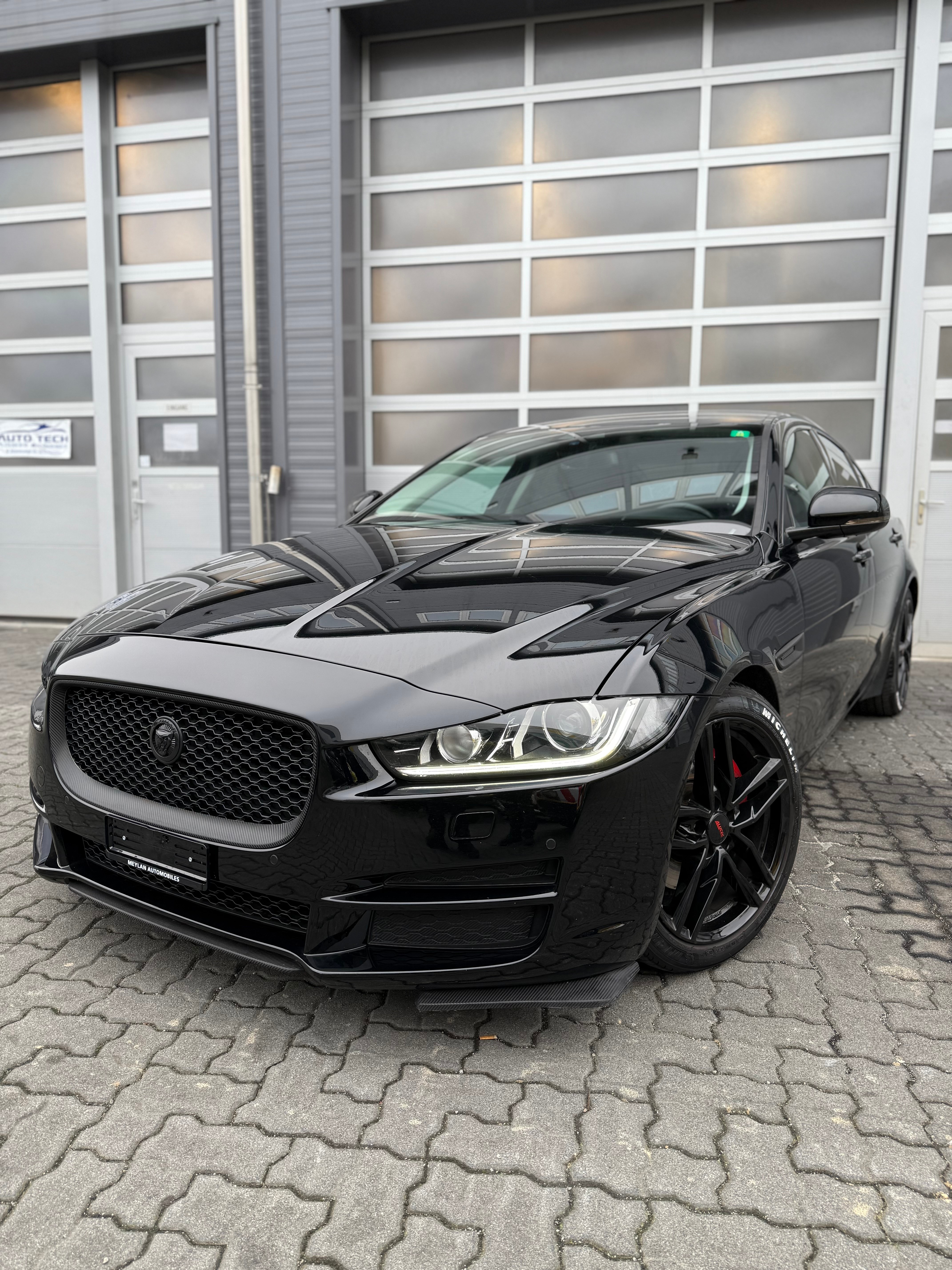 JAGUAR XE E-Performance 20d Pure Automat