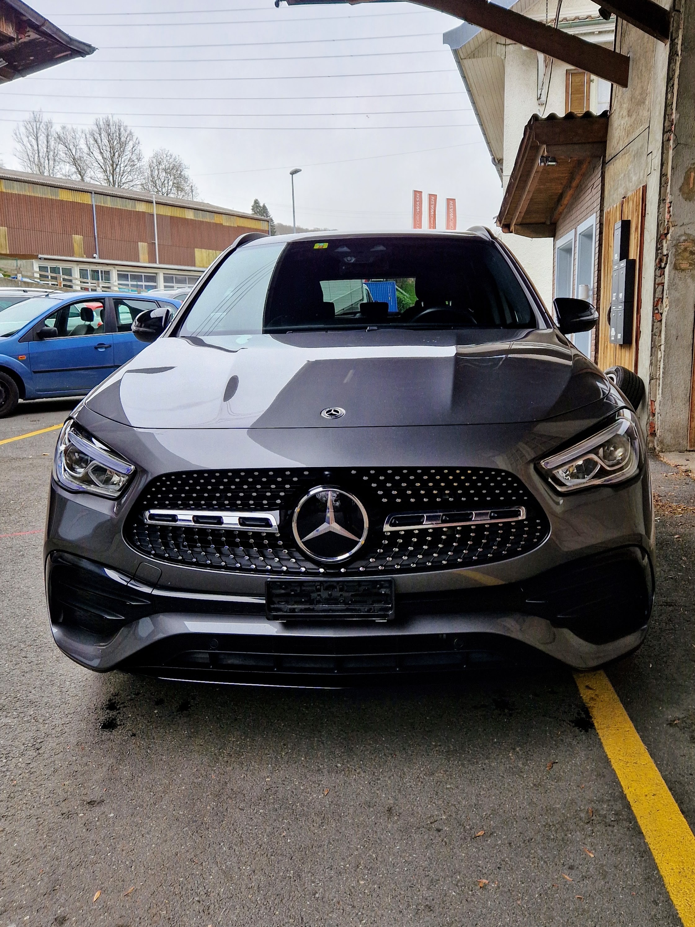 MERCEDES-BENZ GLA 220d 4Matic AMG Line 8G-DCT