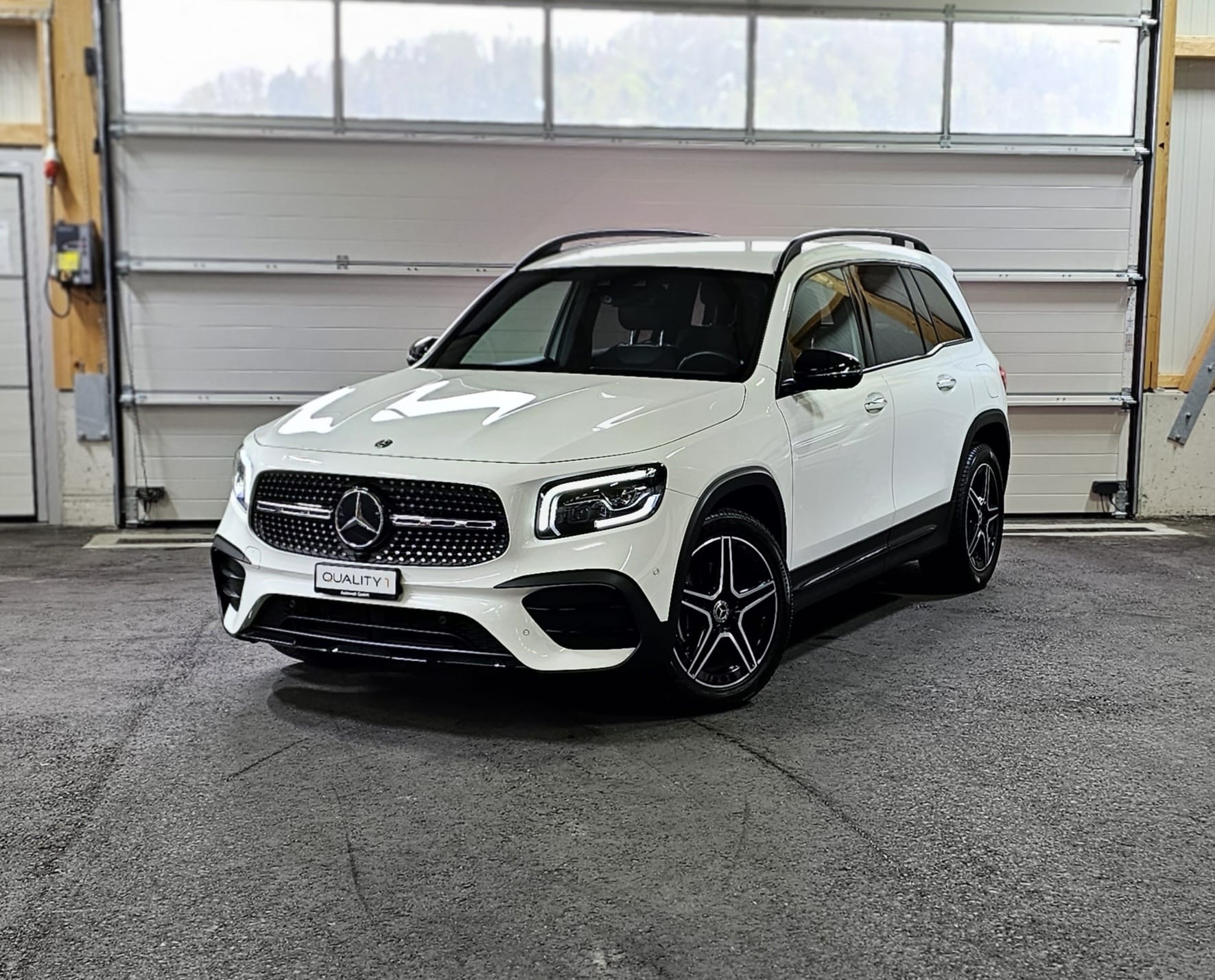 MERCEDES-BENZ GLB 200 AMG Line 7G-Tronic **7-plätzer** CH Fahrzeug*