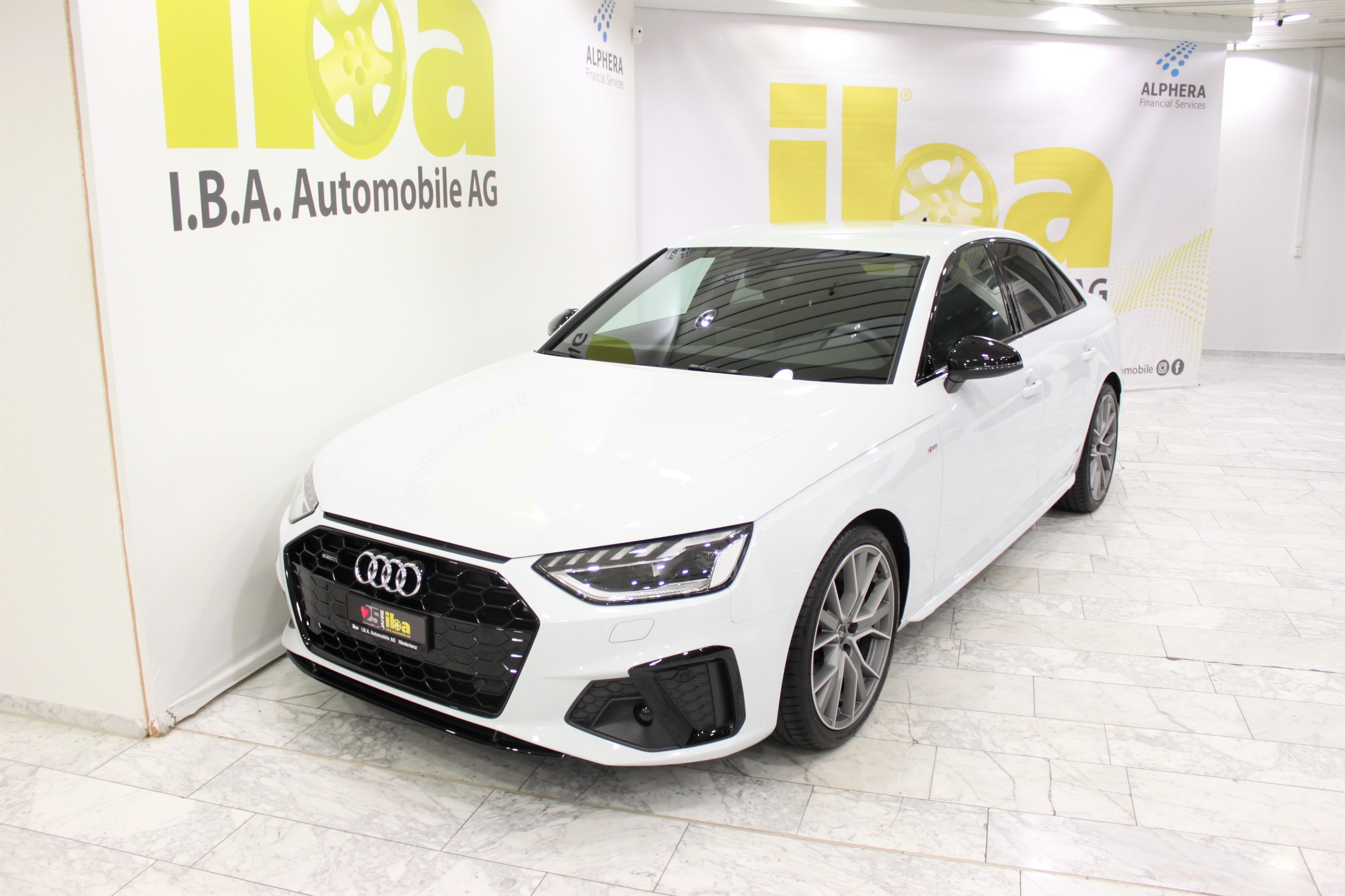 AUDI A4 40 TDI S-line quattro Sports Edition 4x4 Aut.