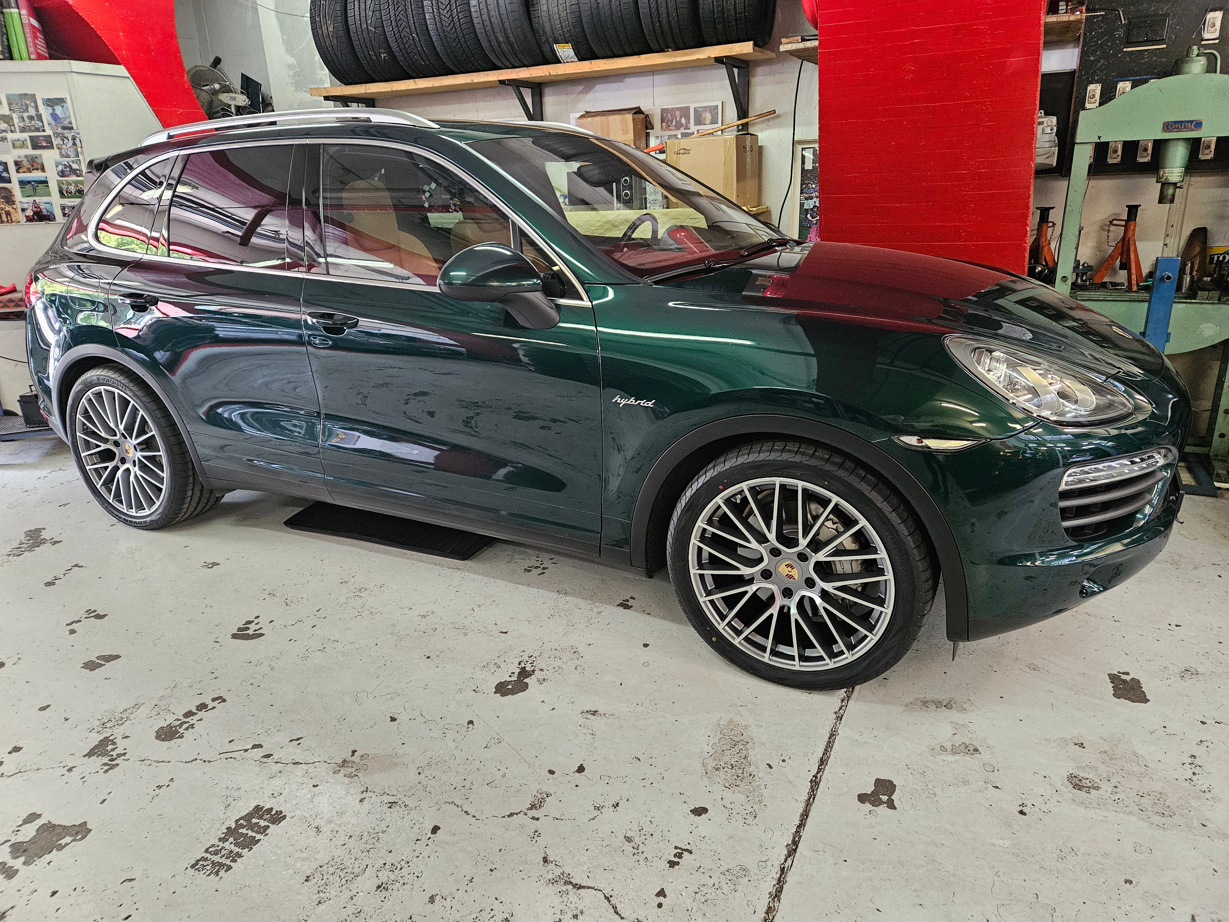 PORSCHE Cayenne S Hybrid