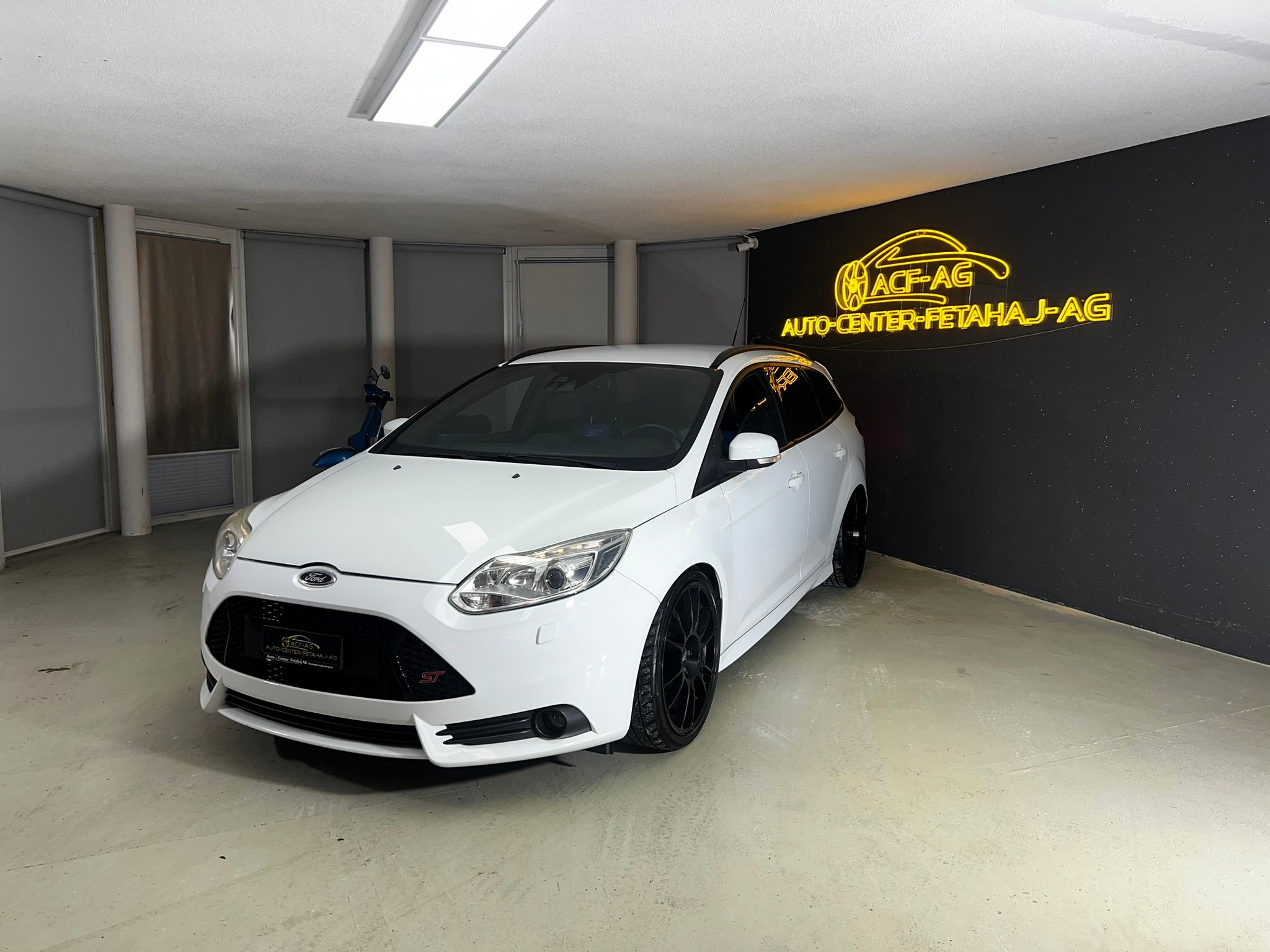 FORD Focus 2.0 SCTi ST-2