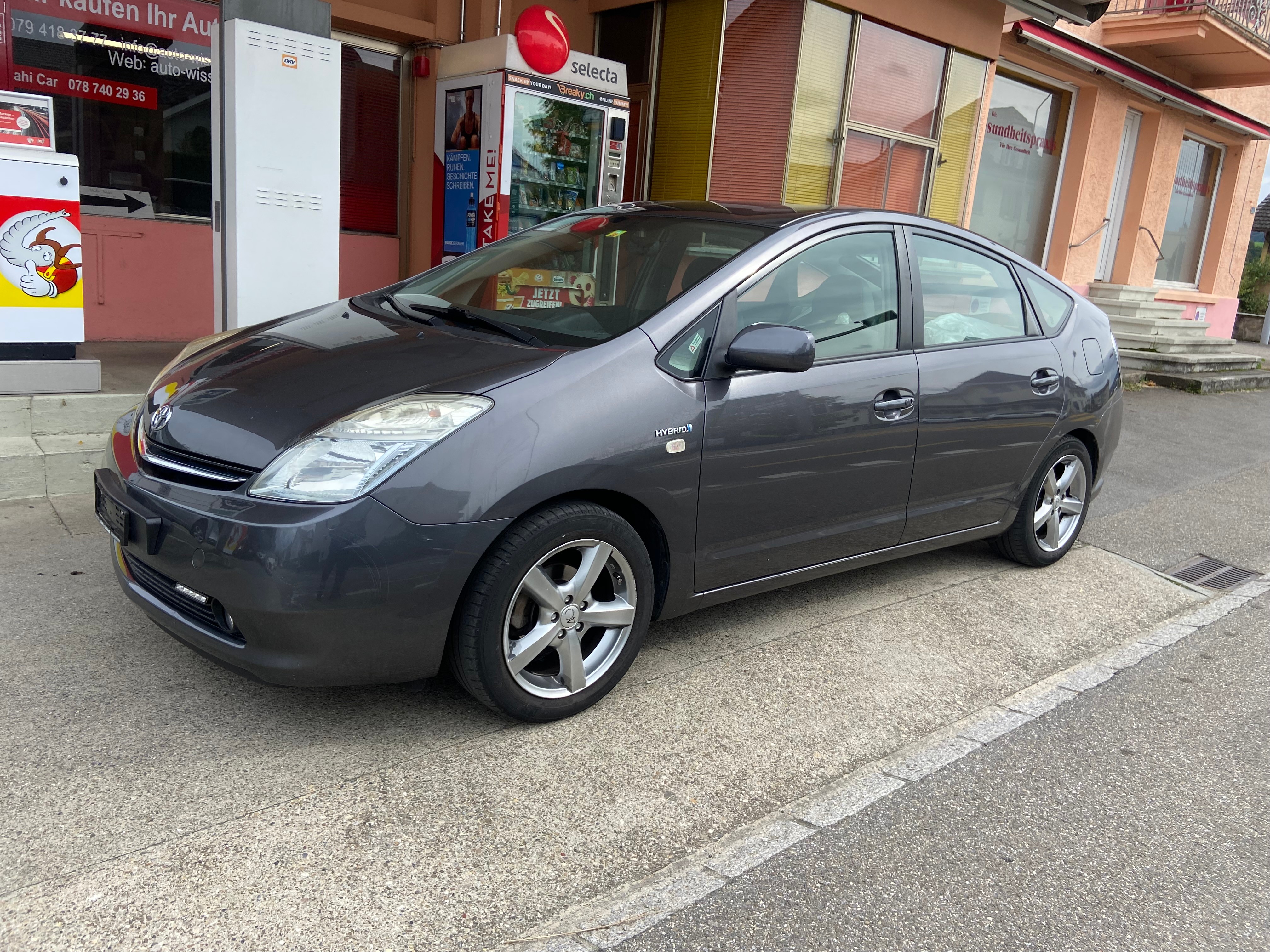 TOYOTA Prius 1.5 16V Hybrid Limited