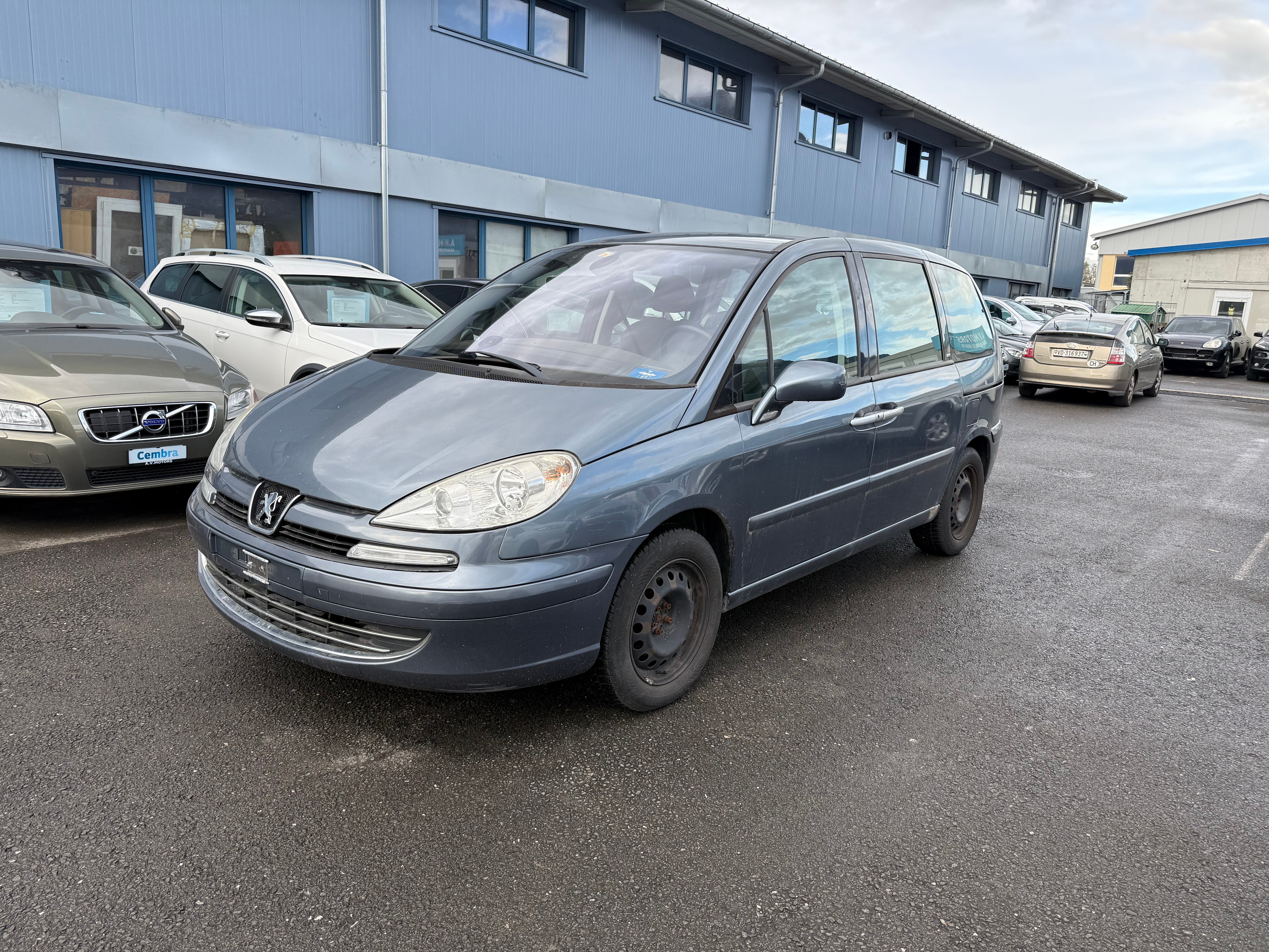 PEUGEOT 807 2.0 16V HDi (ST) Family+