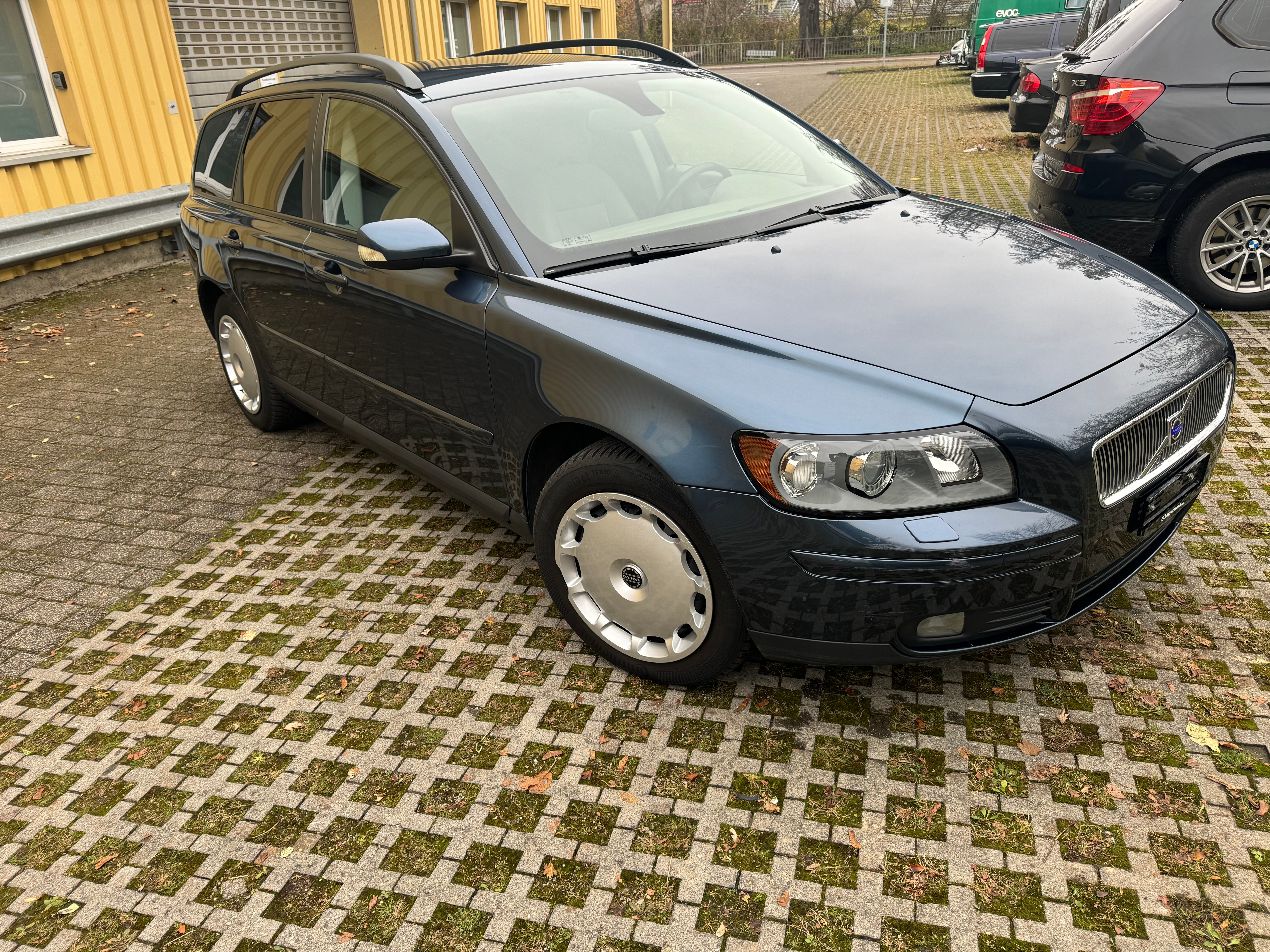 VOLVO V50 2.4 Kinetic