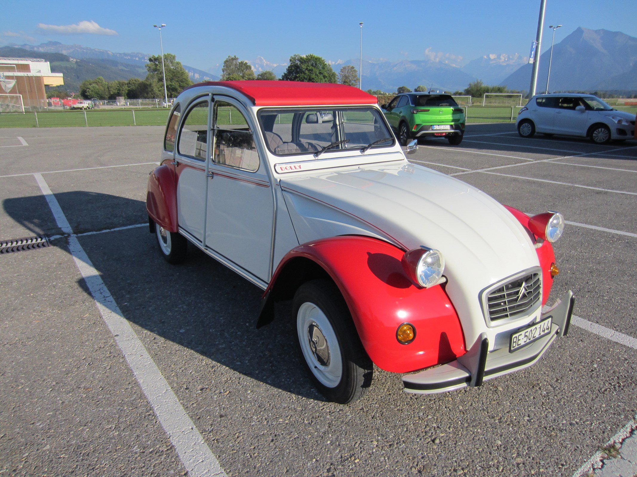 CITROEN 2CV6 Spécial (Dolly)