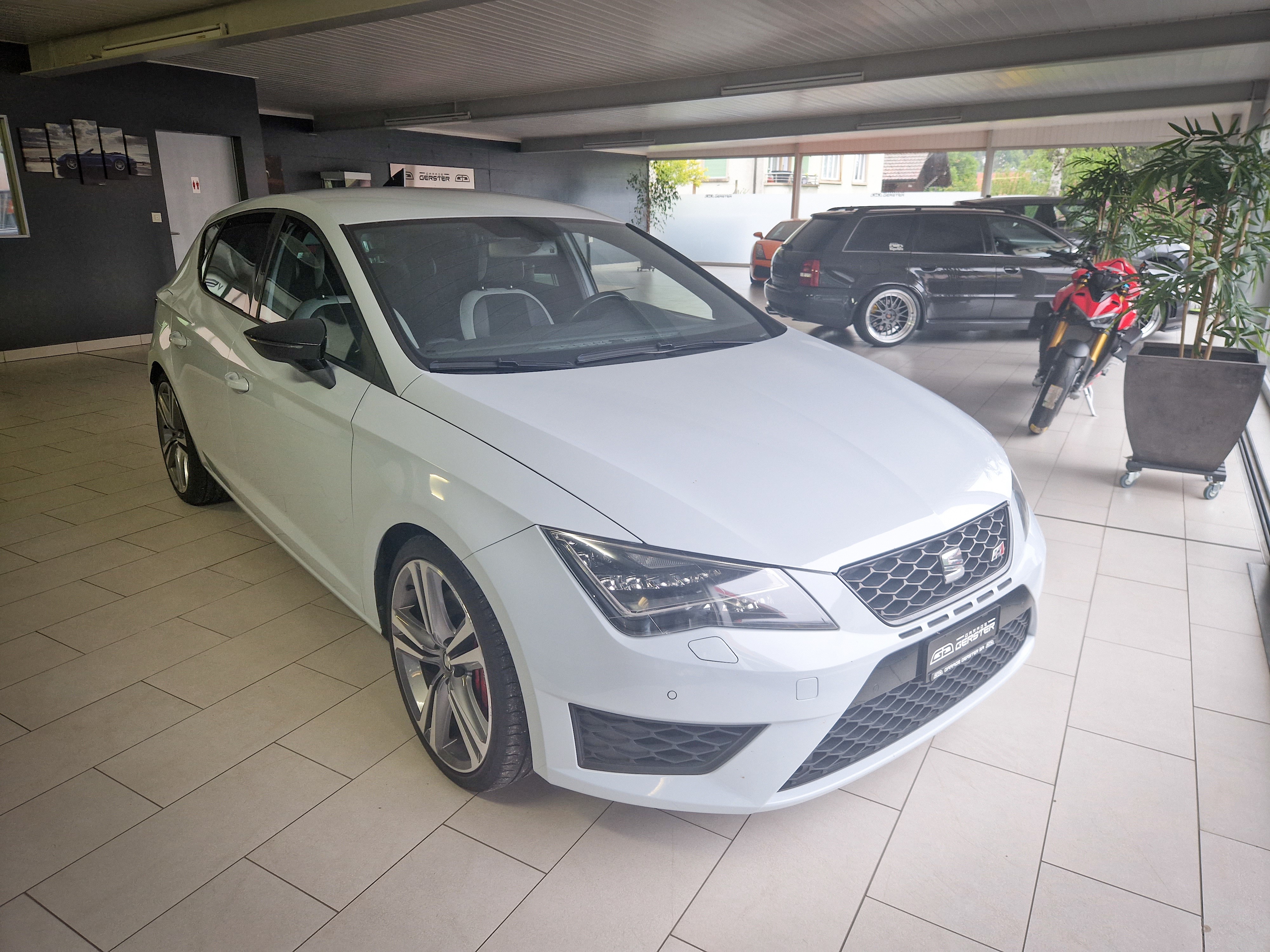 SEAT Leon 2.0 TSI Cupra 280 DSG