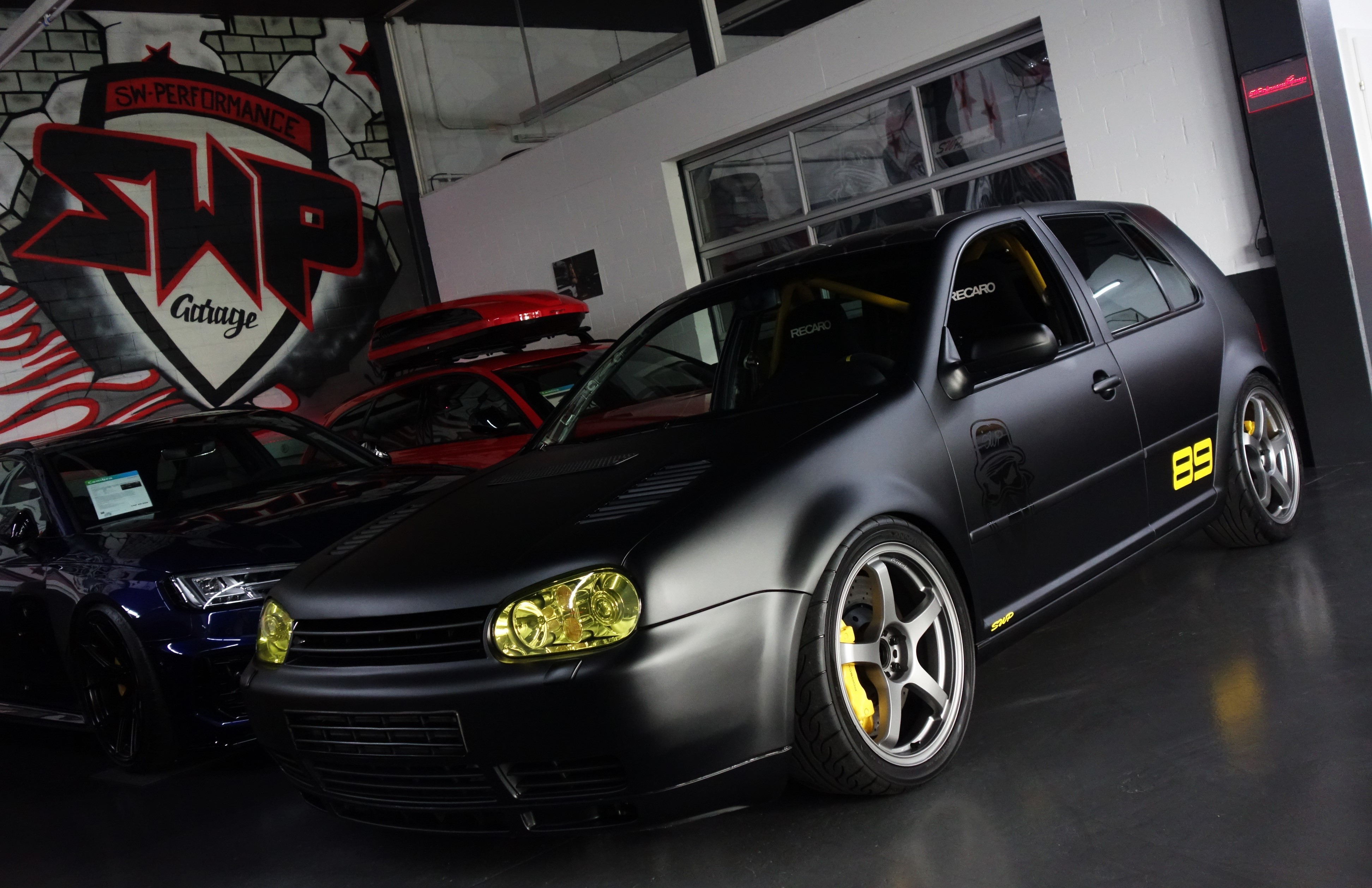 VW GOLF 4 BLACK ENDGAME BEAST MIT 677PS TURBOELITE KOMPLET UMBAU