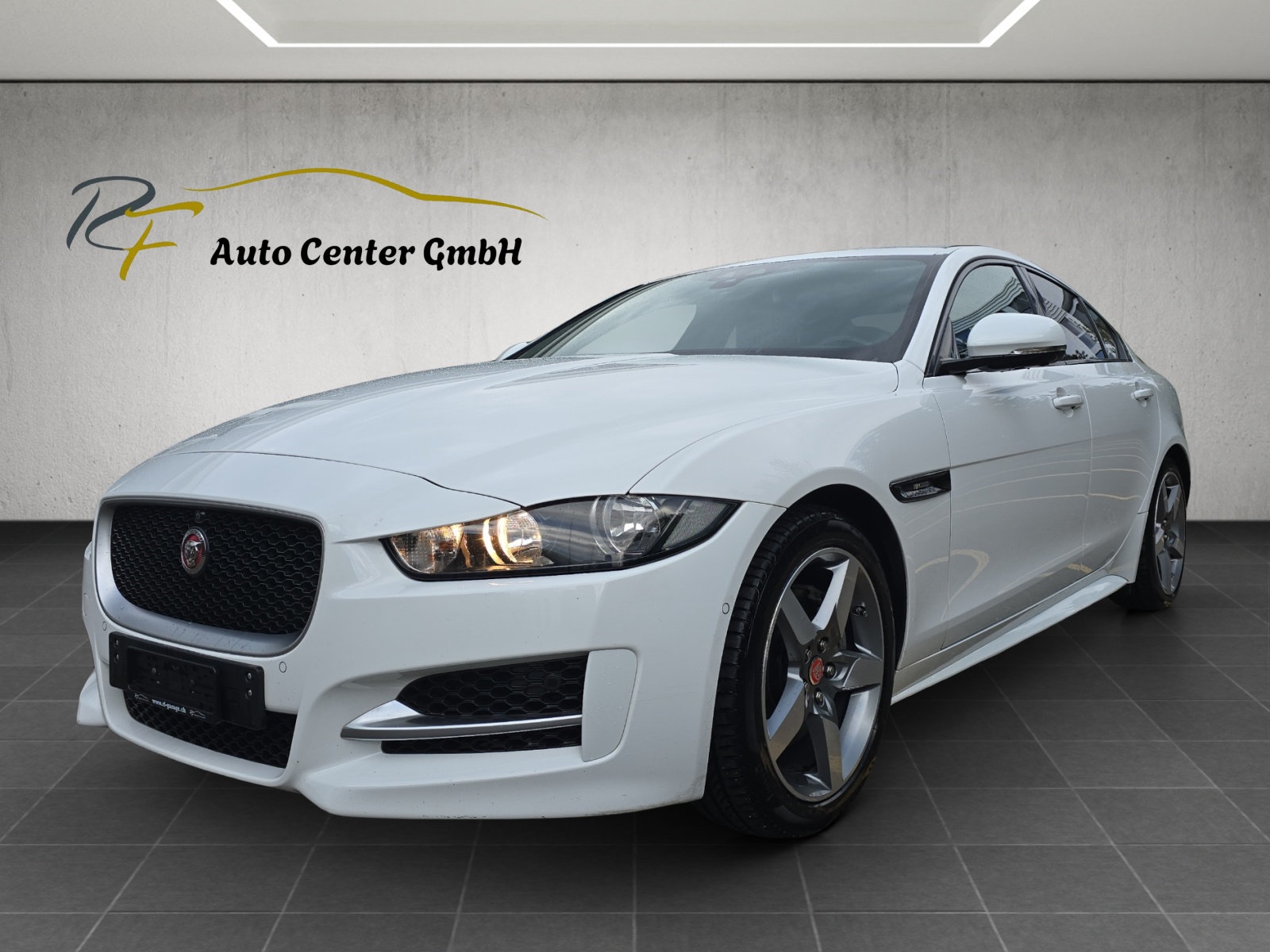 JAGUAR XE 20d R-Sport AWD Automat