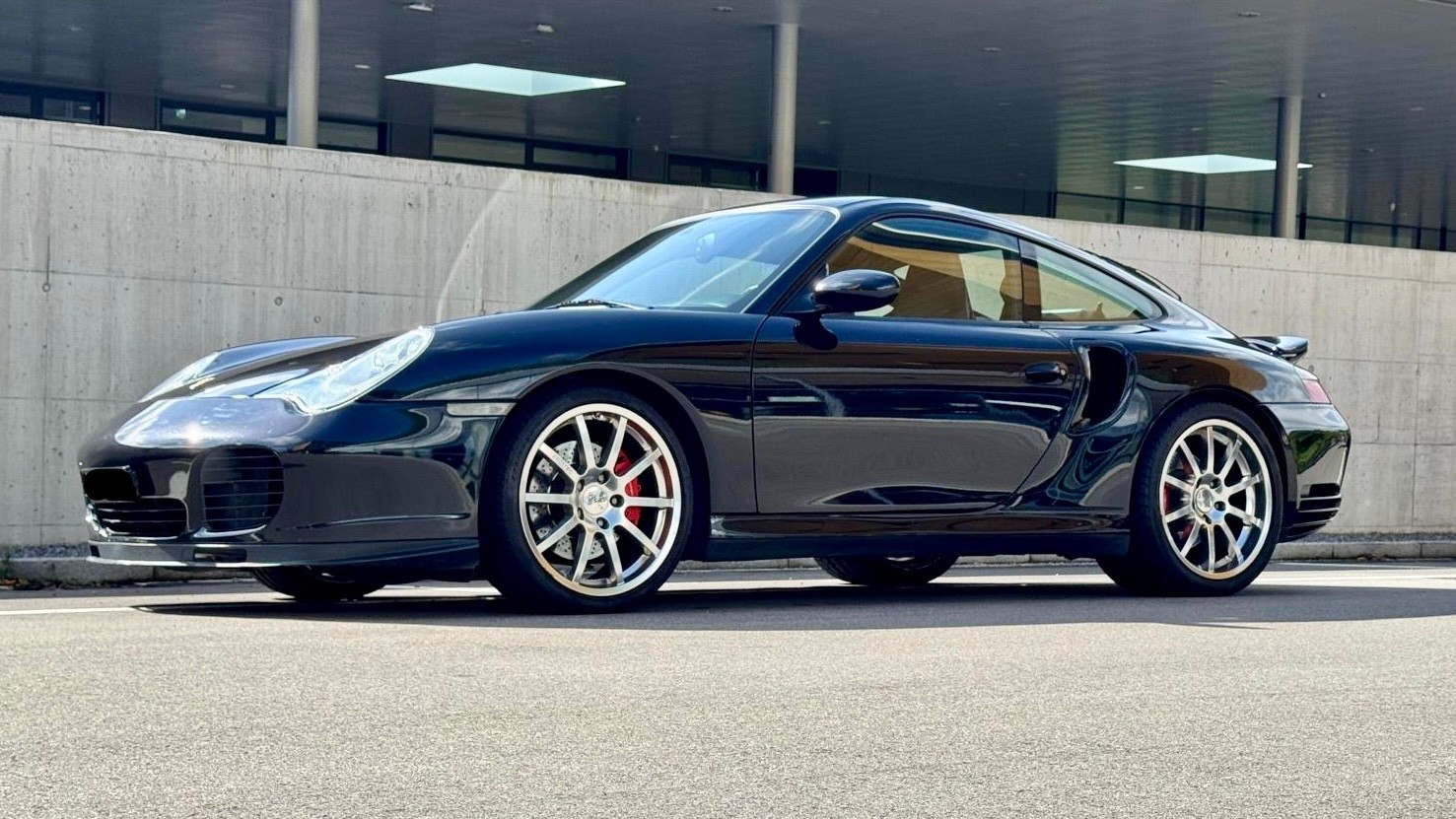 PORSCHE 911 Turbo