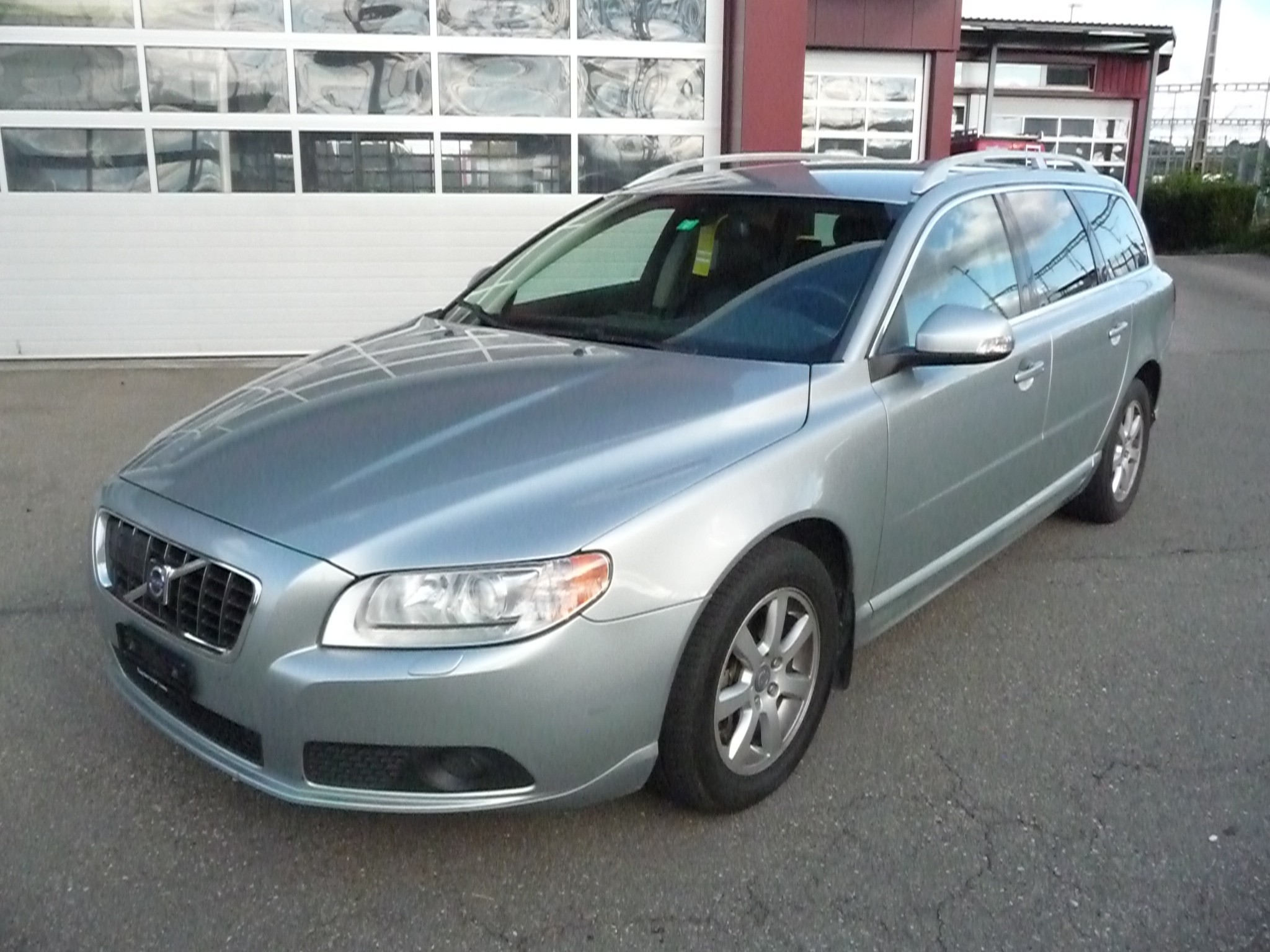 VOLVO V70 D5 Summum Geartronic