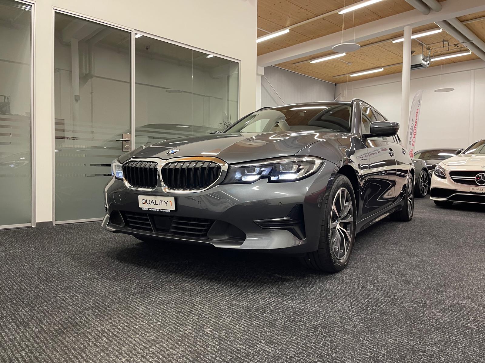 BMW 330e x DriveTouring Sport Line Steptronic