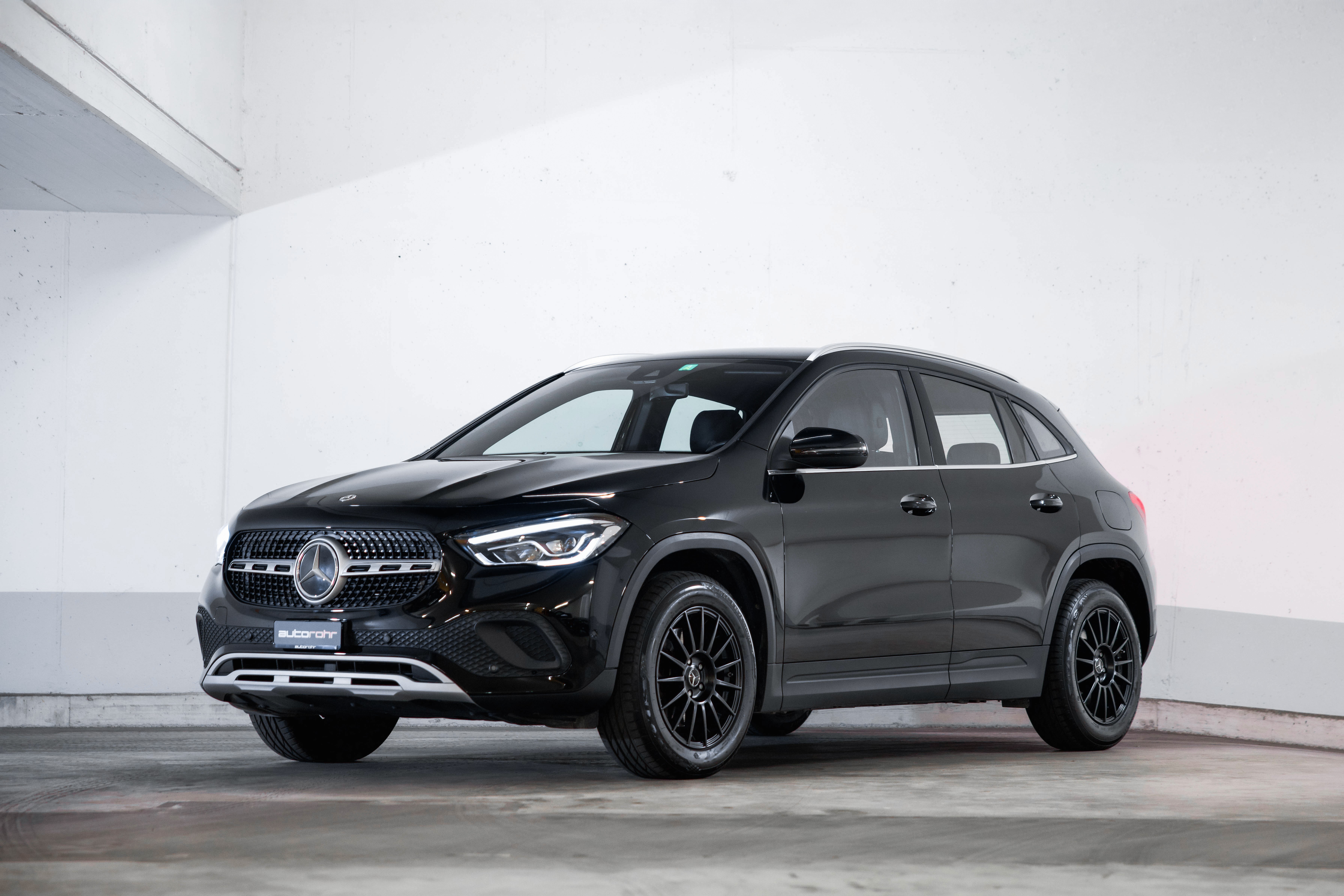 MERCEDES-BENZ GLA 250 Style 4matic 8G-DCT