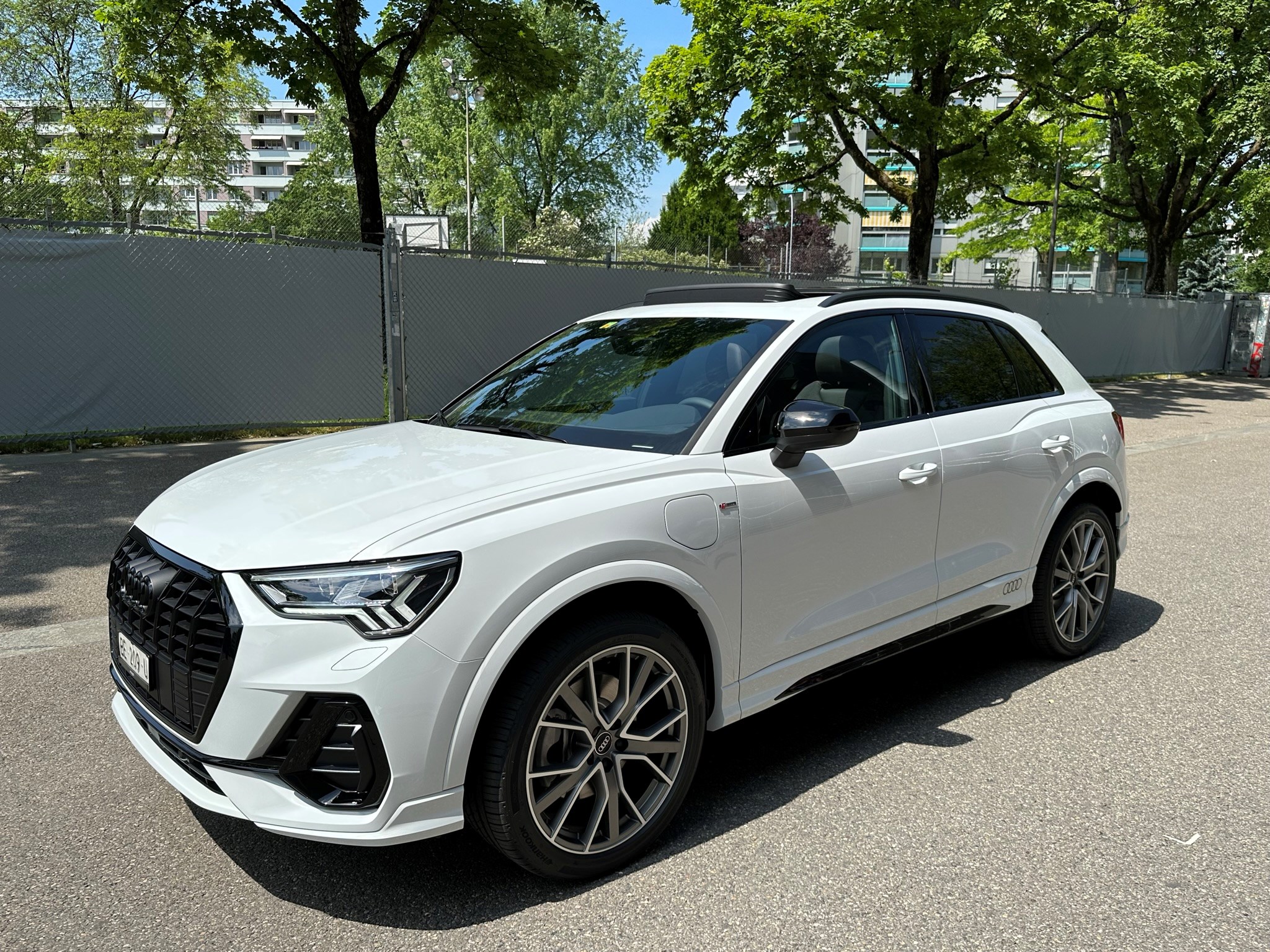 AUDI Q3 45 TFSI e S line S-tronic