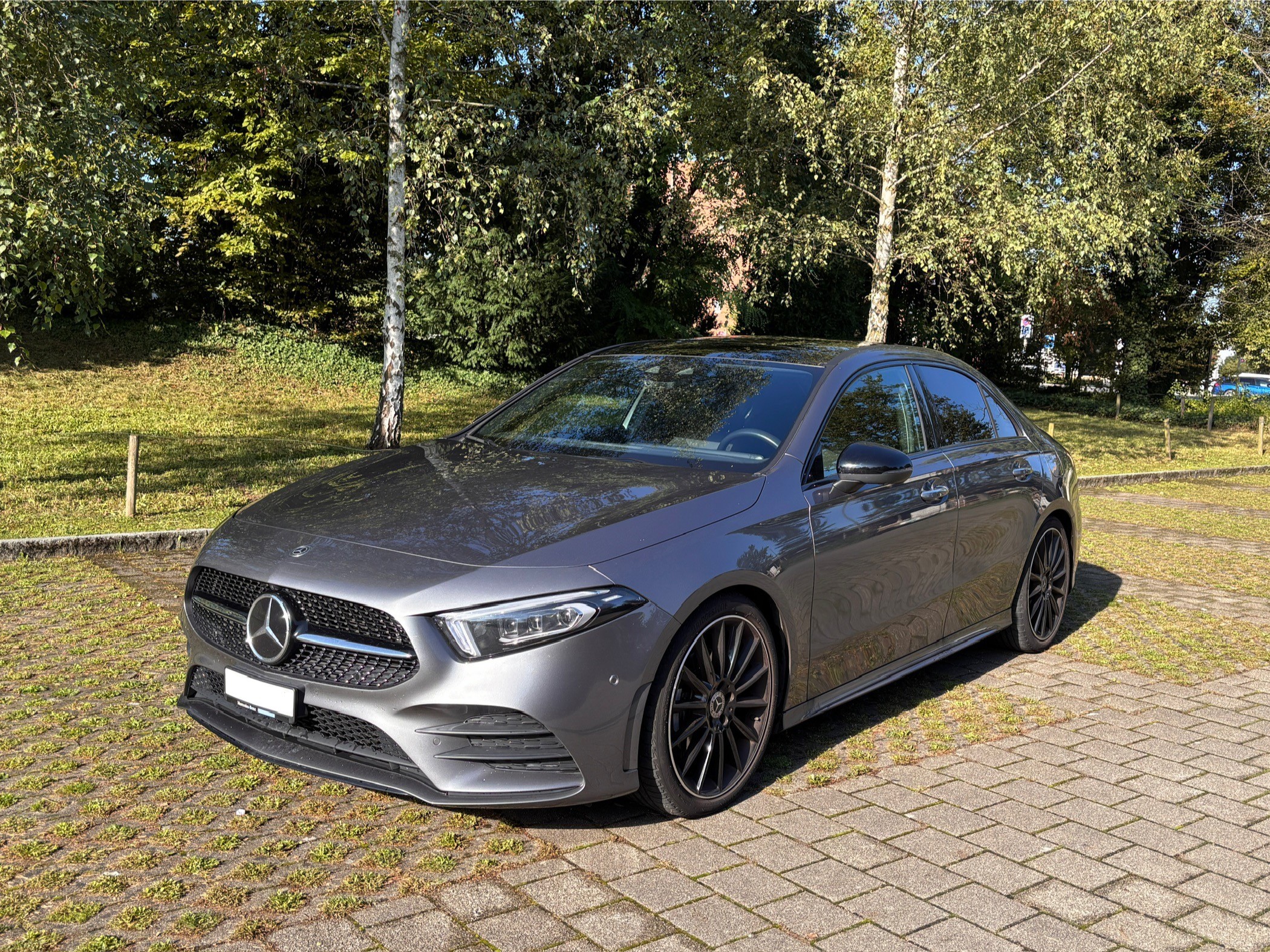 MERCEDES-BENZ A 200 AMG Line 7G-DCT