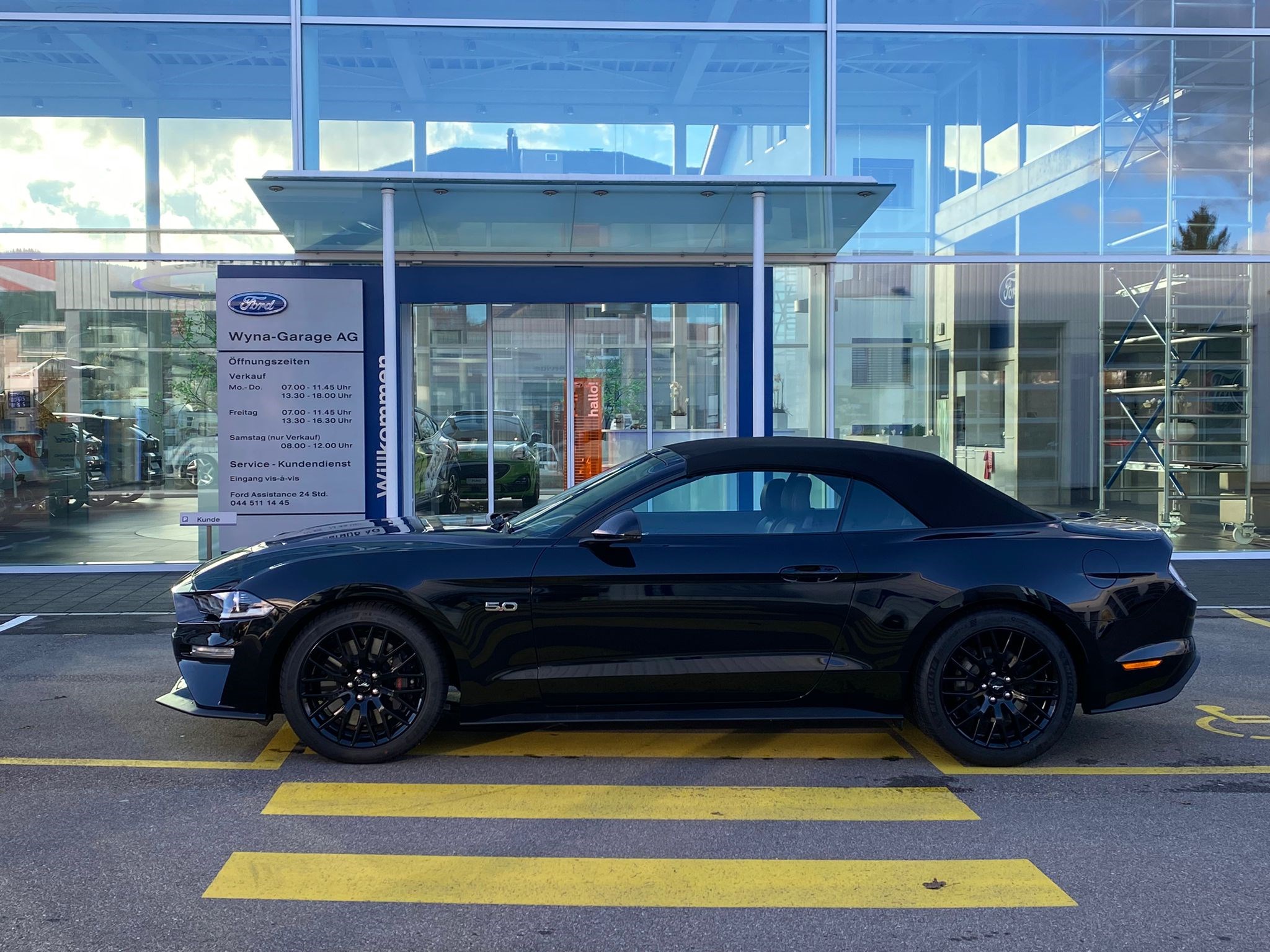 FORD Mustang Convertible 5.0 V8 GT Automat