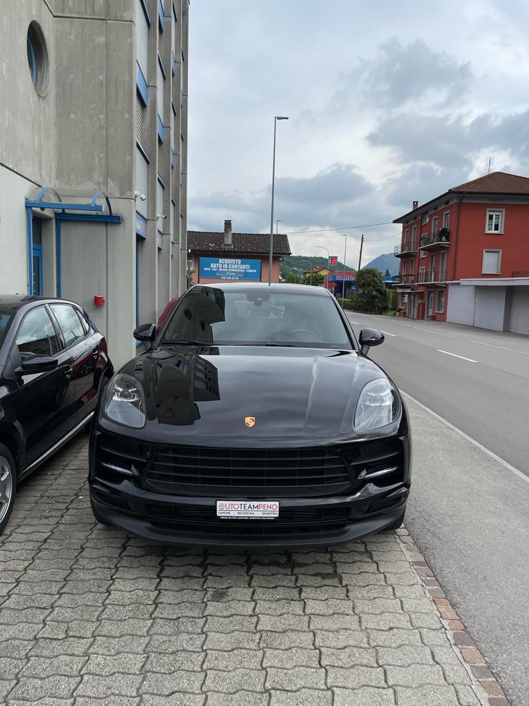 PORSCHE Macan PDK