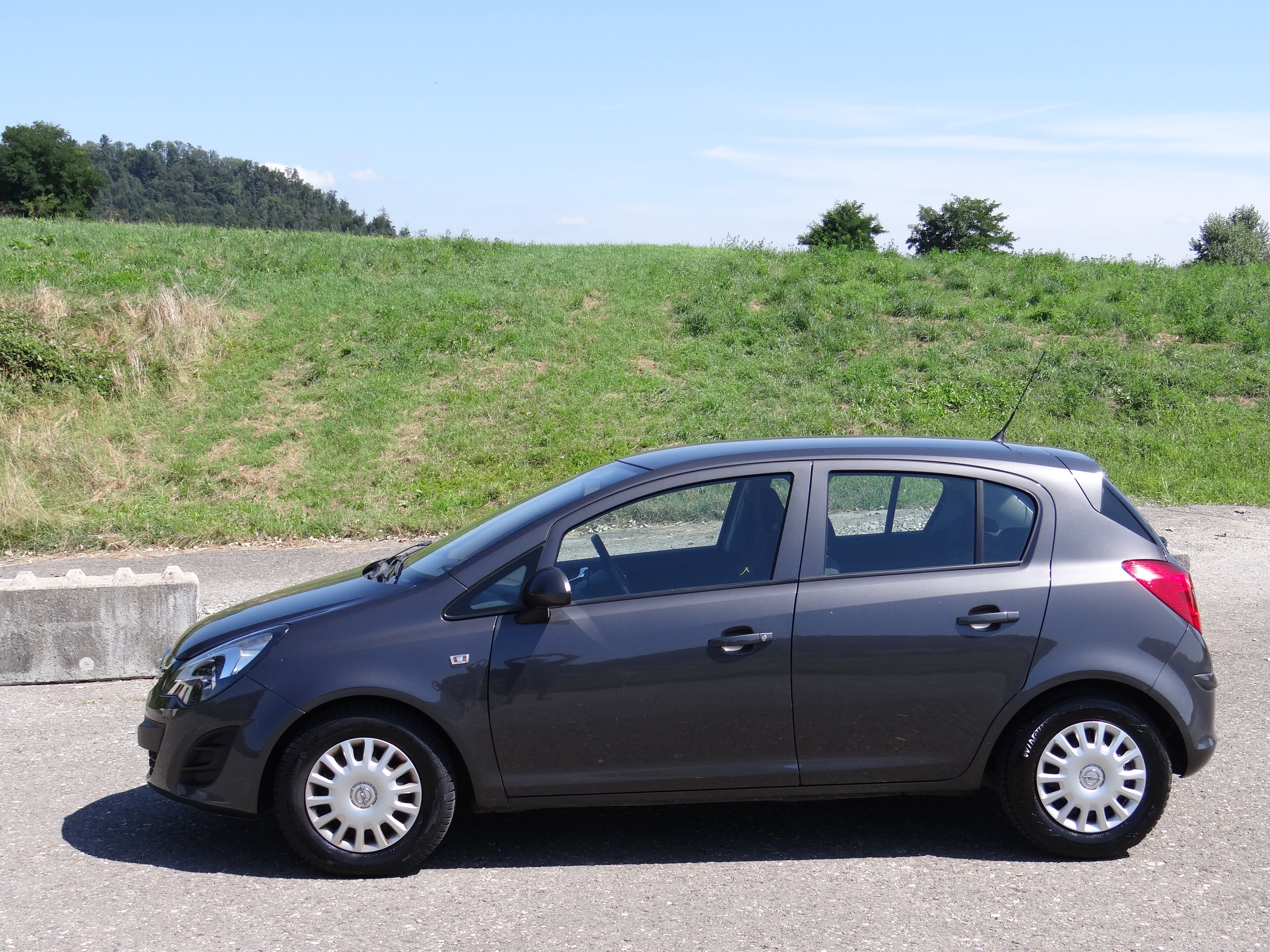 OPEL Corsa 1.4 TP Color Edition Automatic