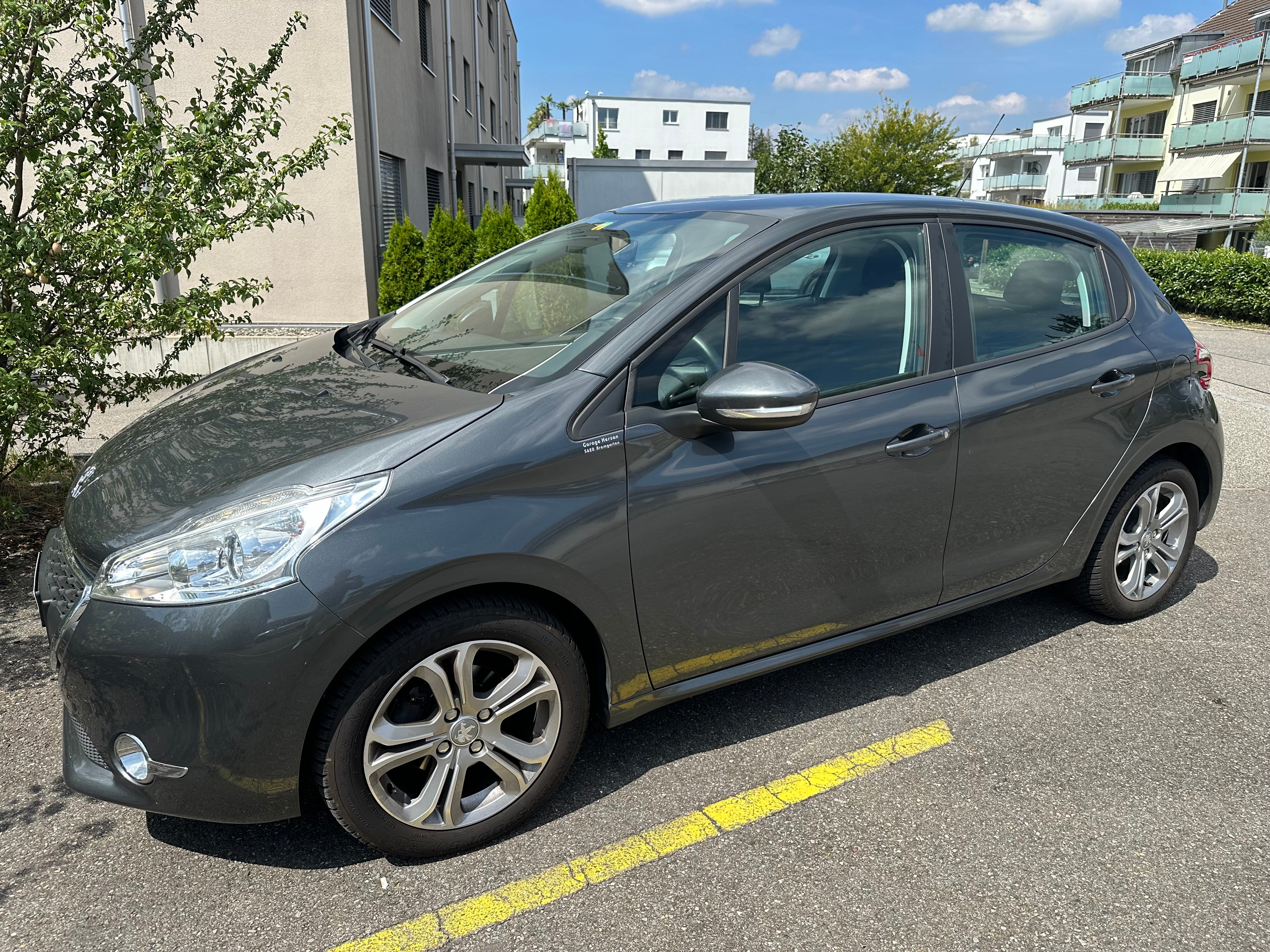 PEUGEOT 208 1.2 VTI Active