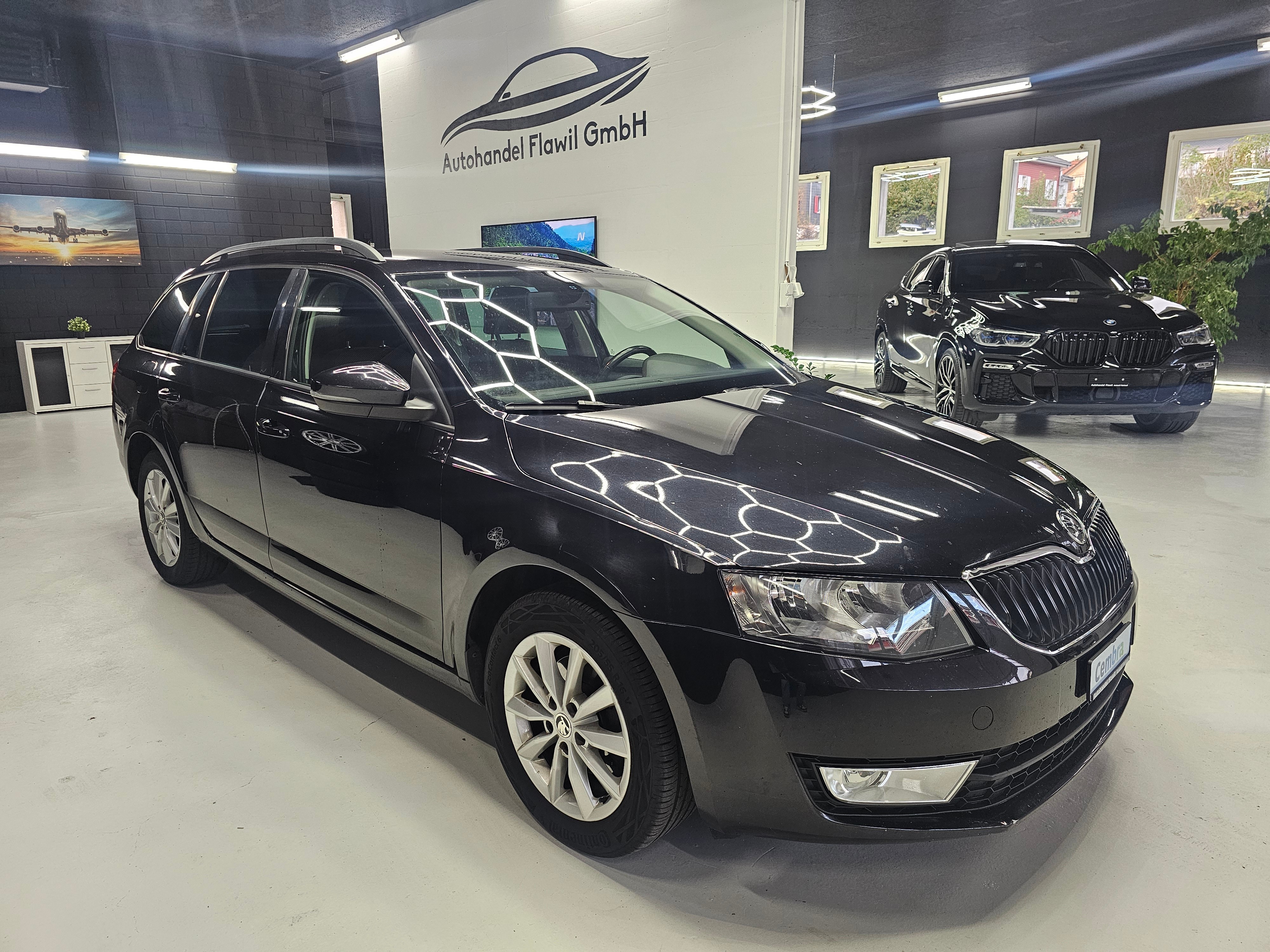 SKODA Octavia Combi 2.0 TDI Elegance 4x4