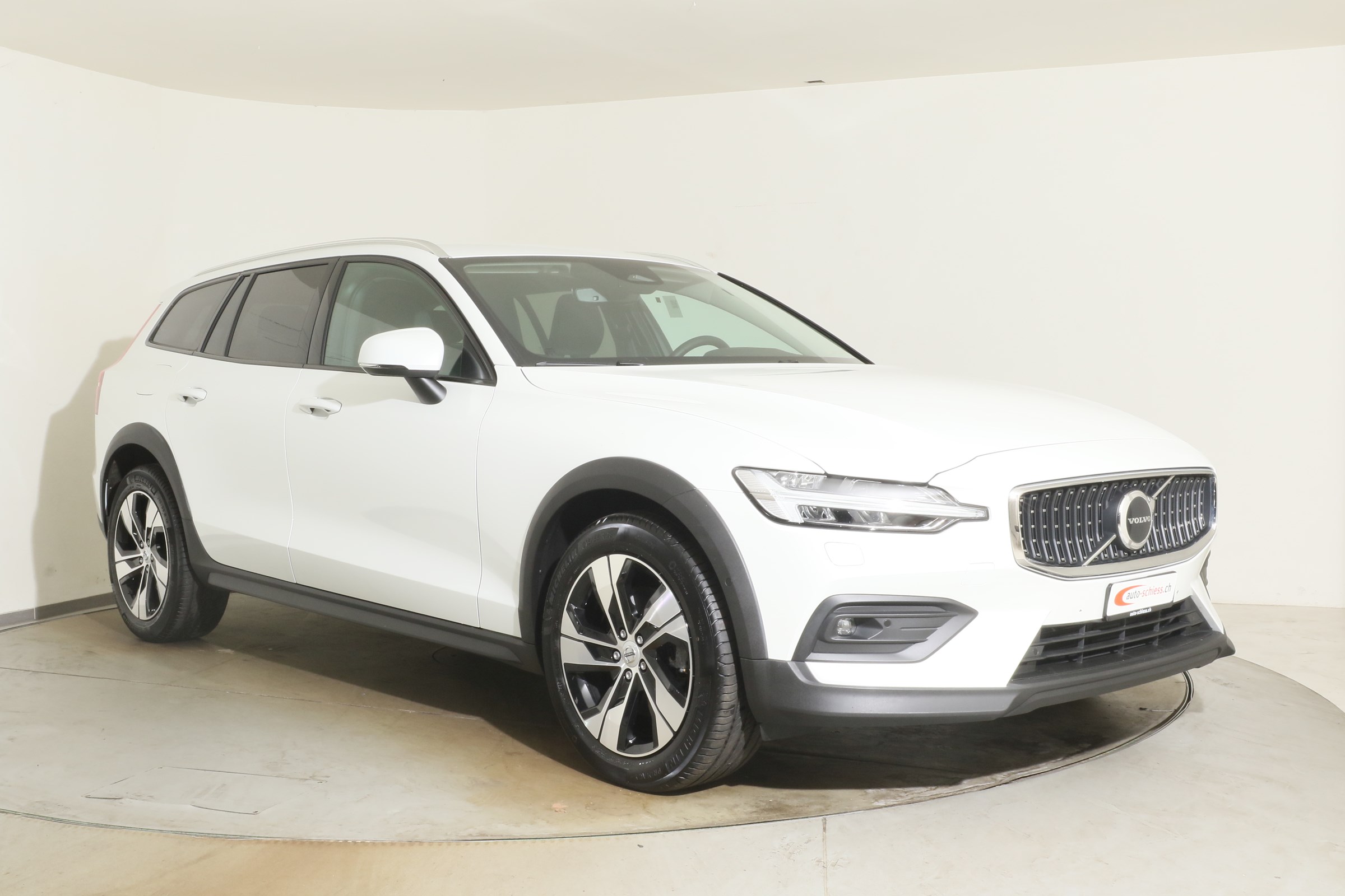 VOLVO V60 Cross Country B4 Mild Hybrid Plus AWD Geartronic