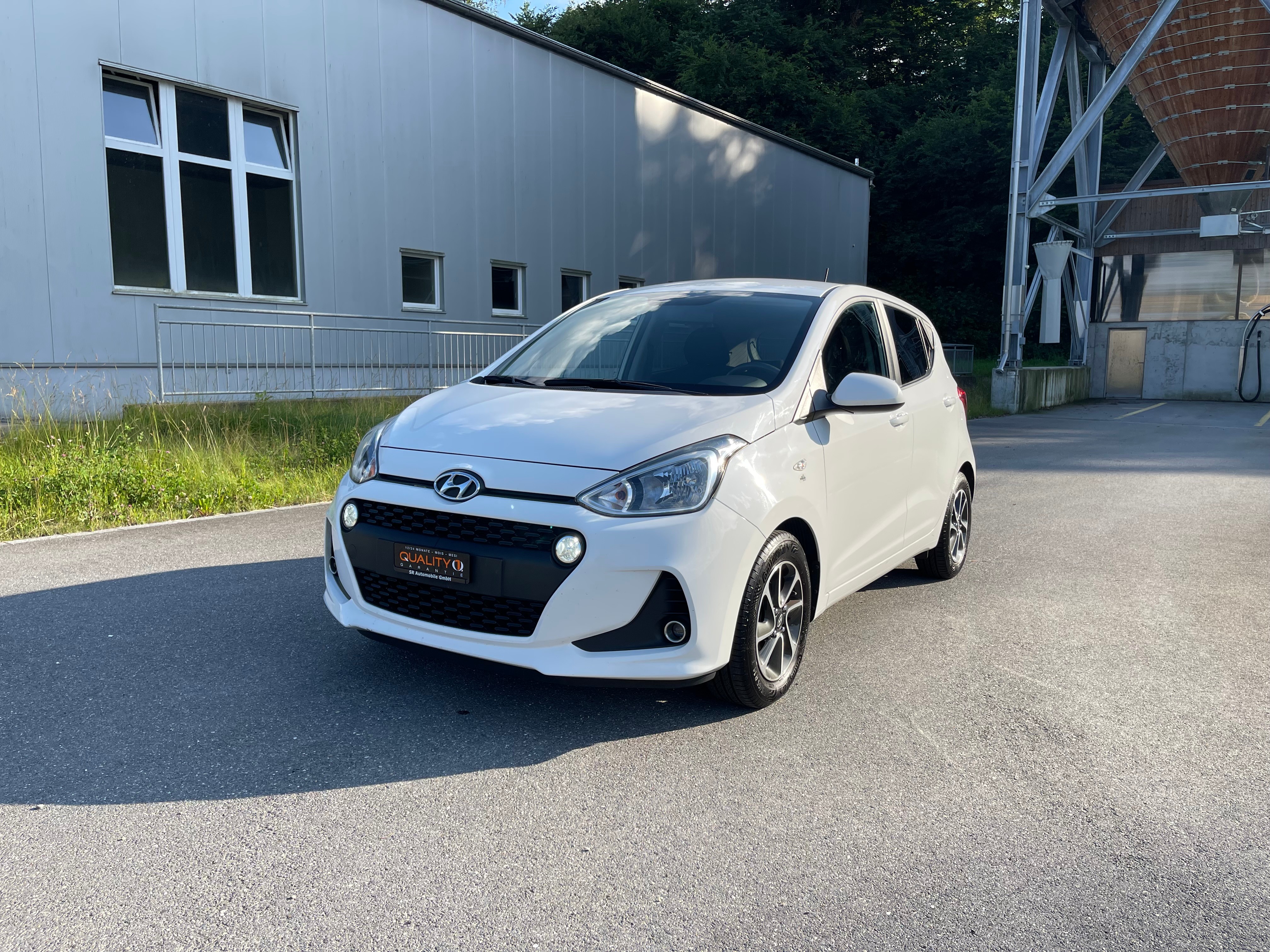 HYUNDAI i10 1.0 Amplia