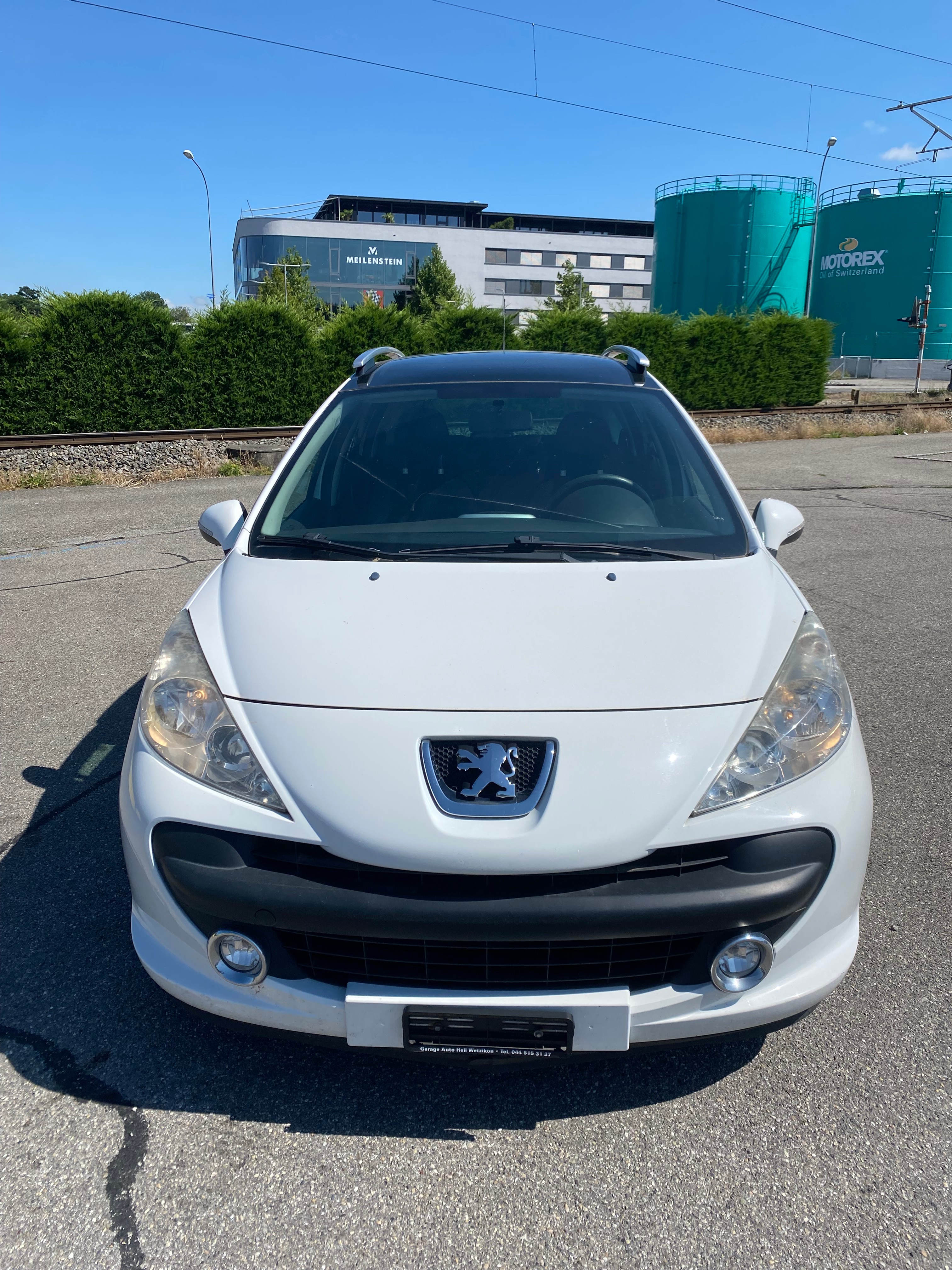 PEUGEOT 207 SW 1.4 Swiss Edition