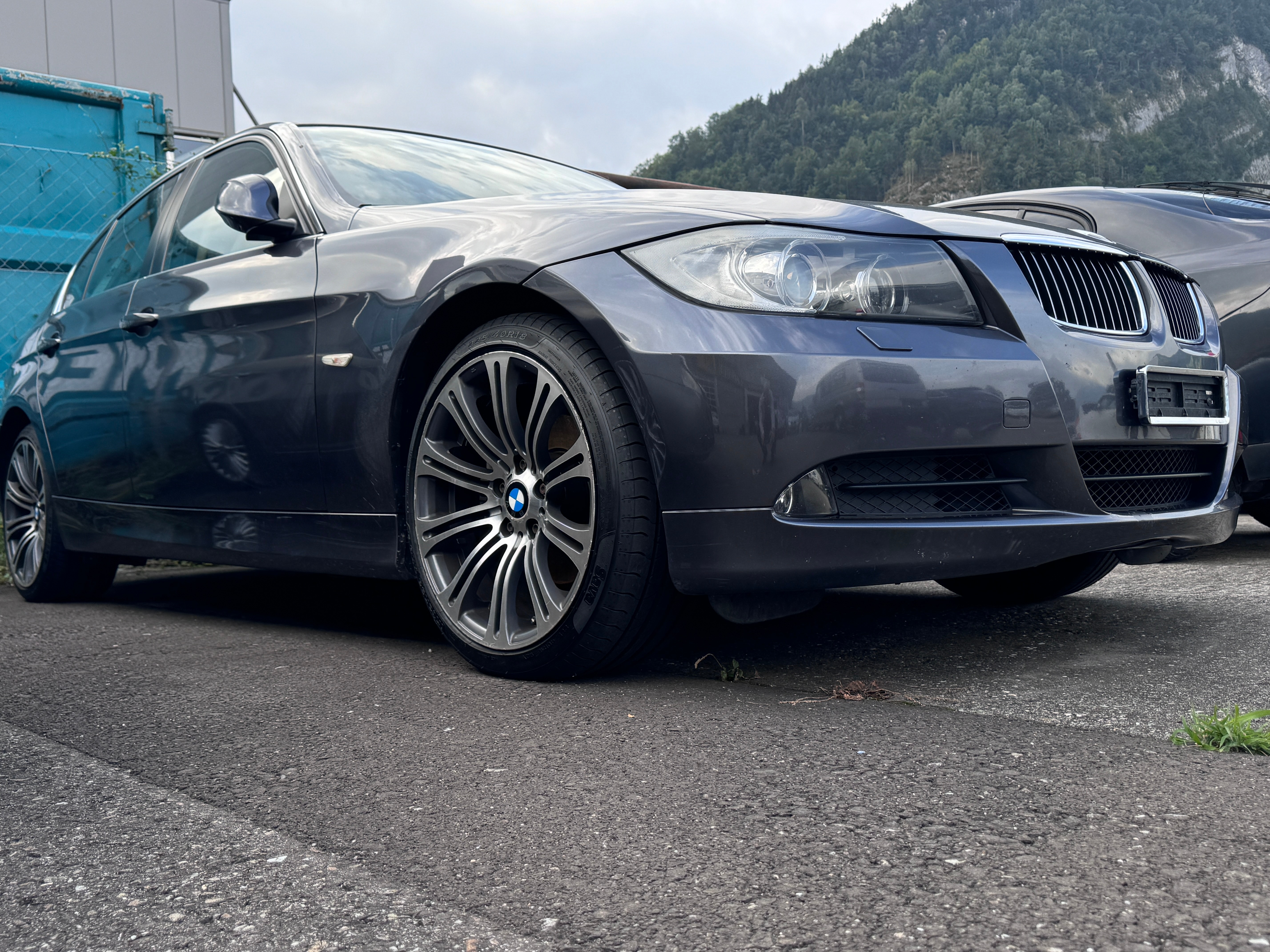 BMW 325i