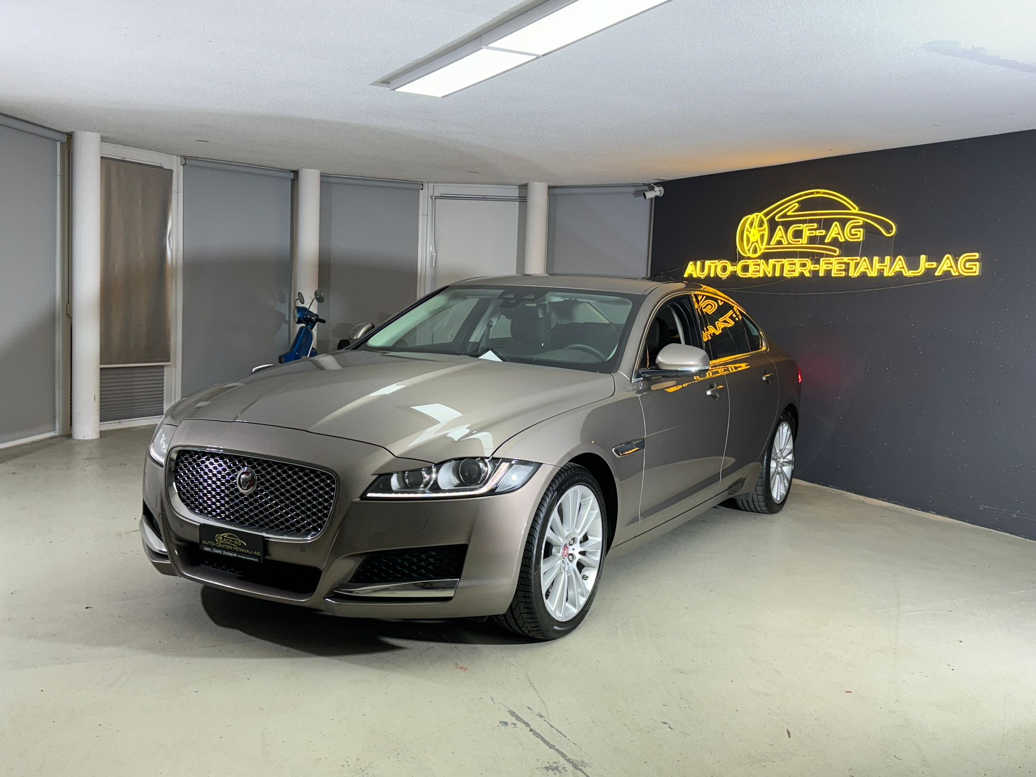 JAGUAR XF 35t Portfolio AWD