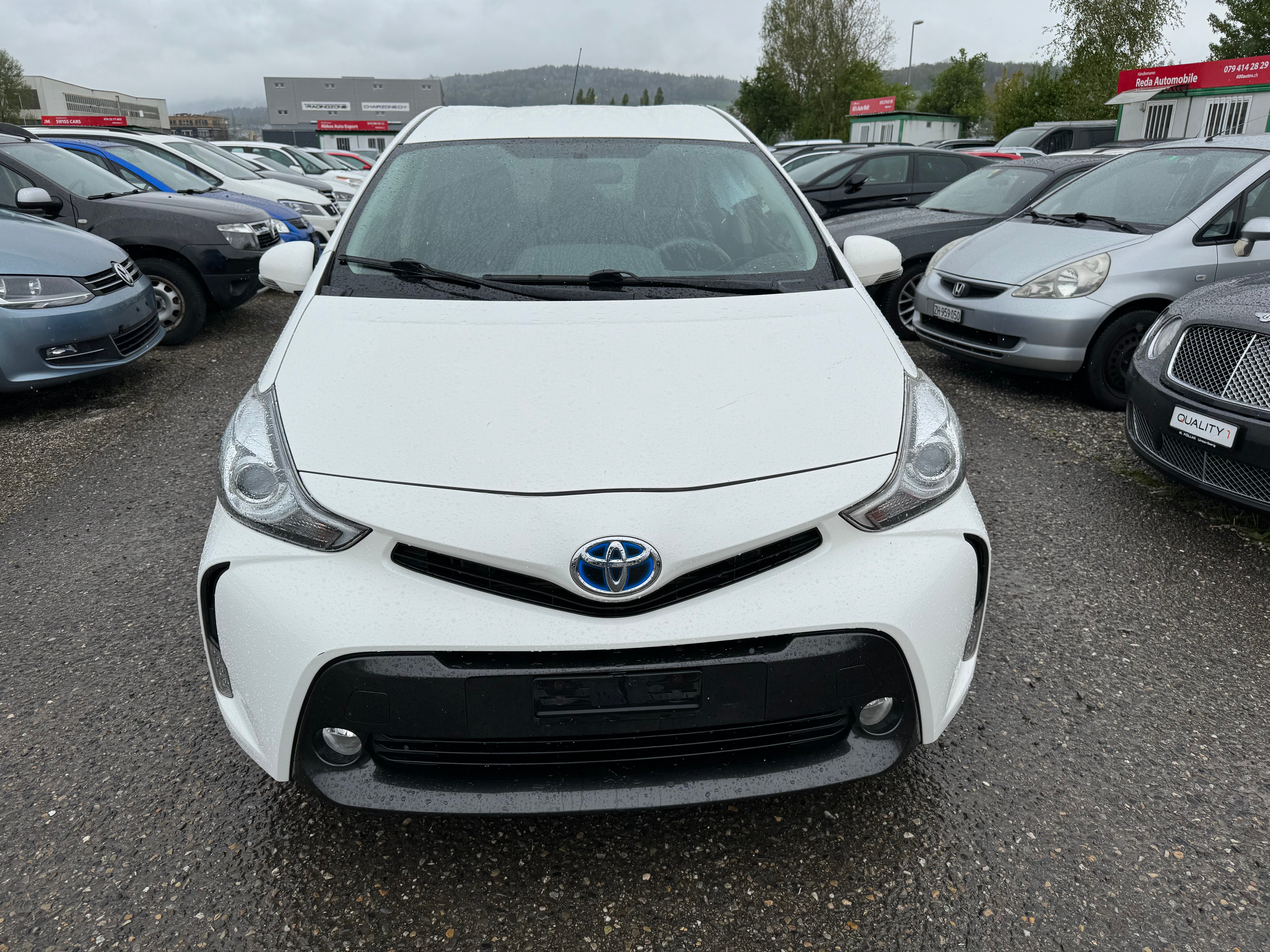 TOYOTA Prius+ 1.8 VVT-i HSD Luna