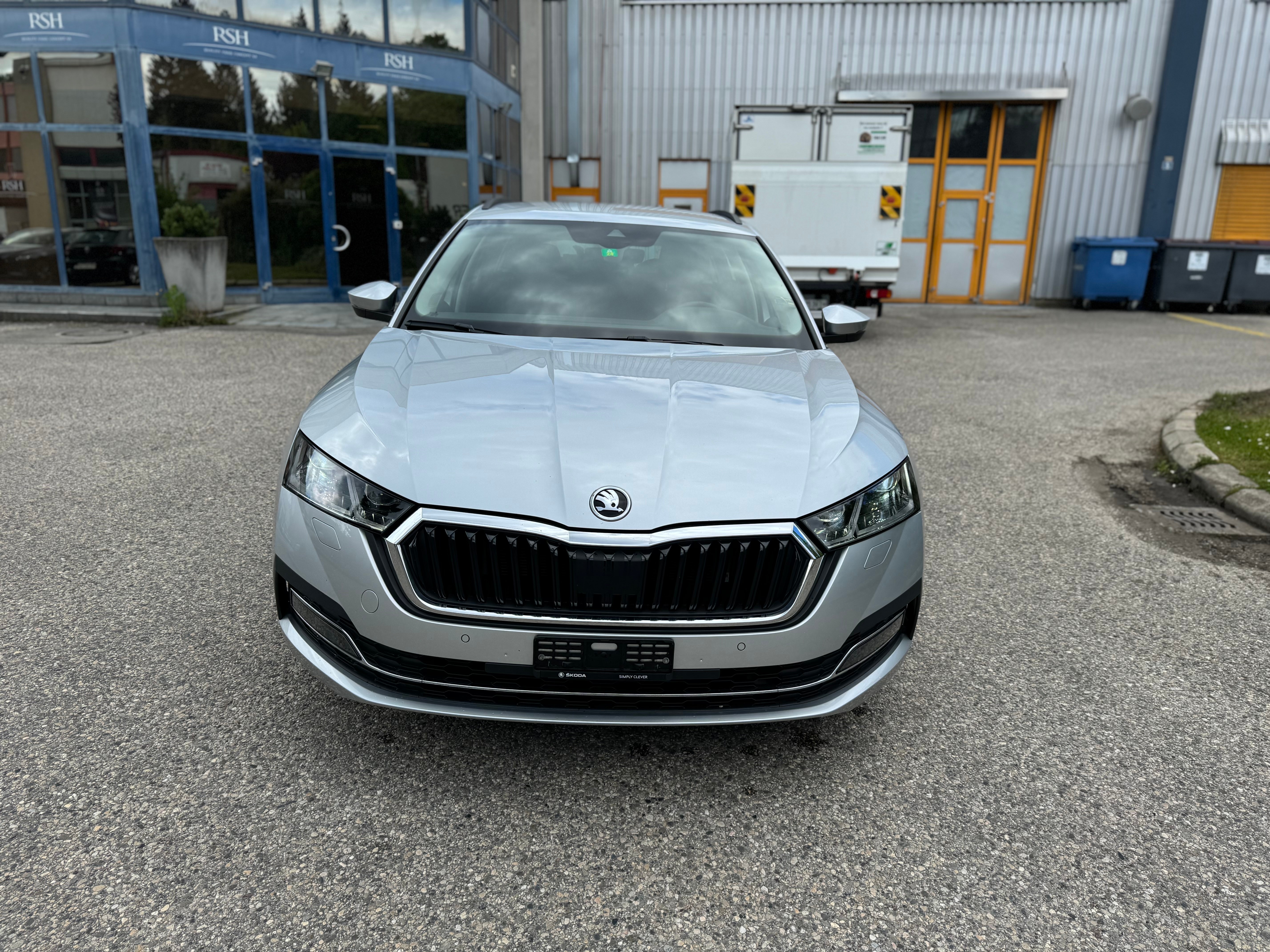 SKODA Octavia Combi 2.0 TDI DSG Style