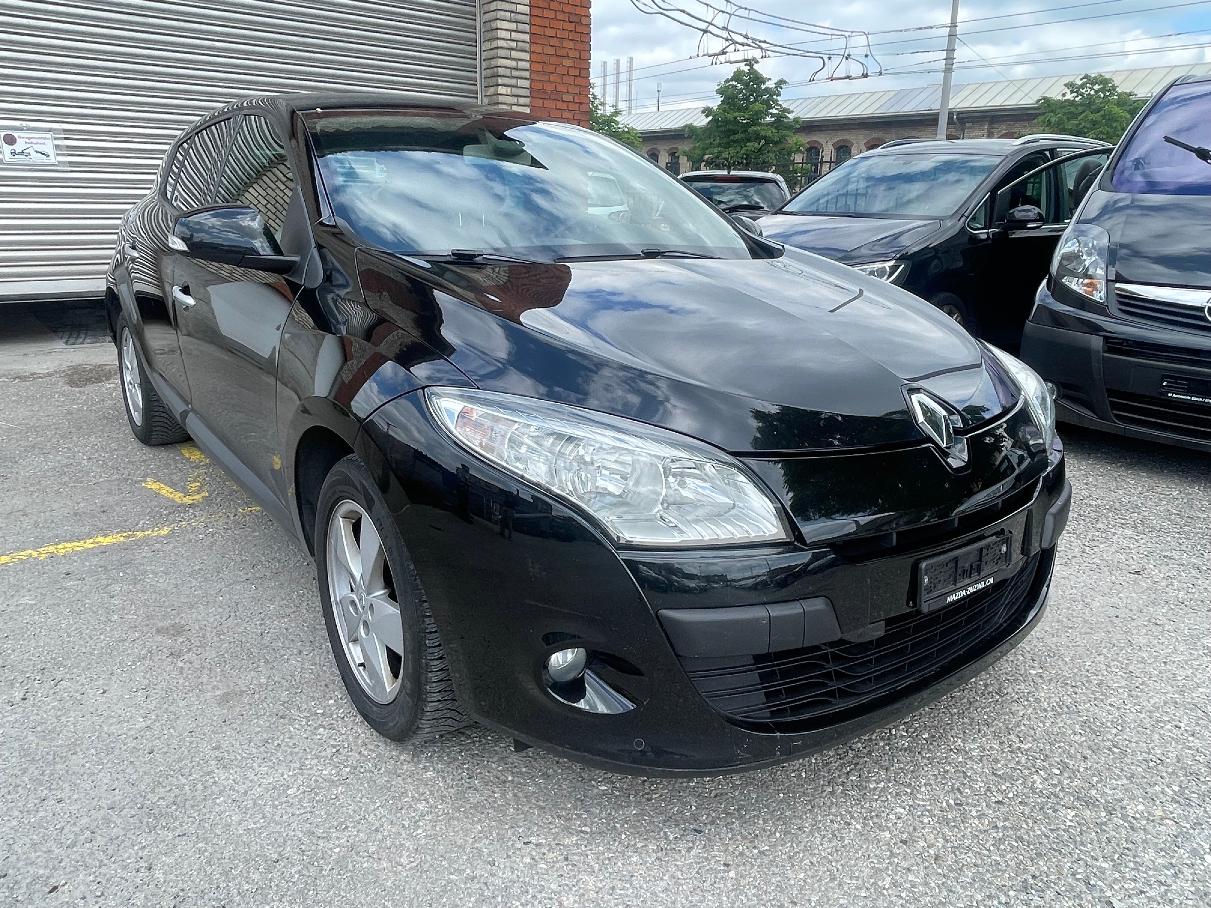 RENAULT Mégane 2.0 16V Dynamique CVT