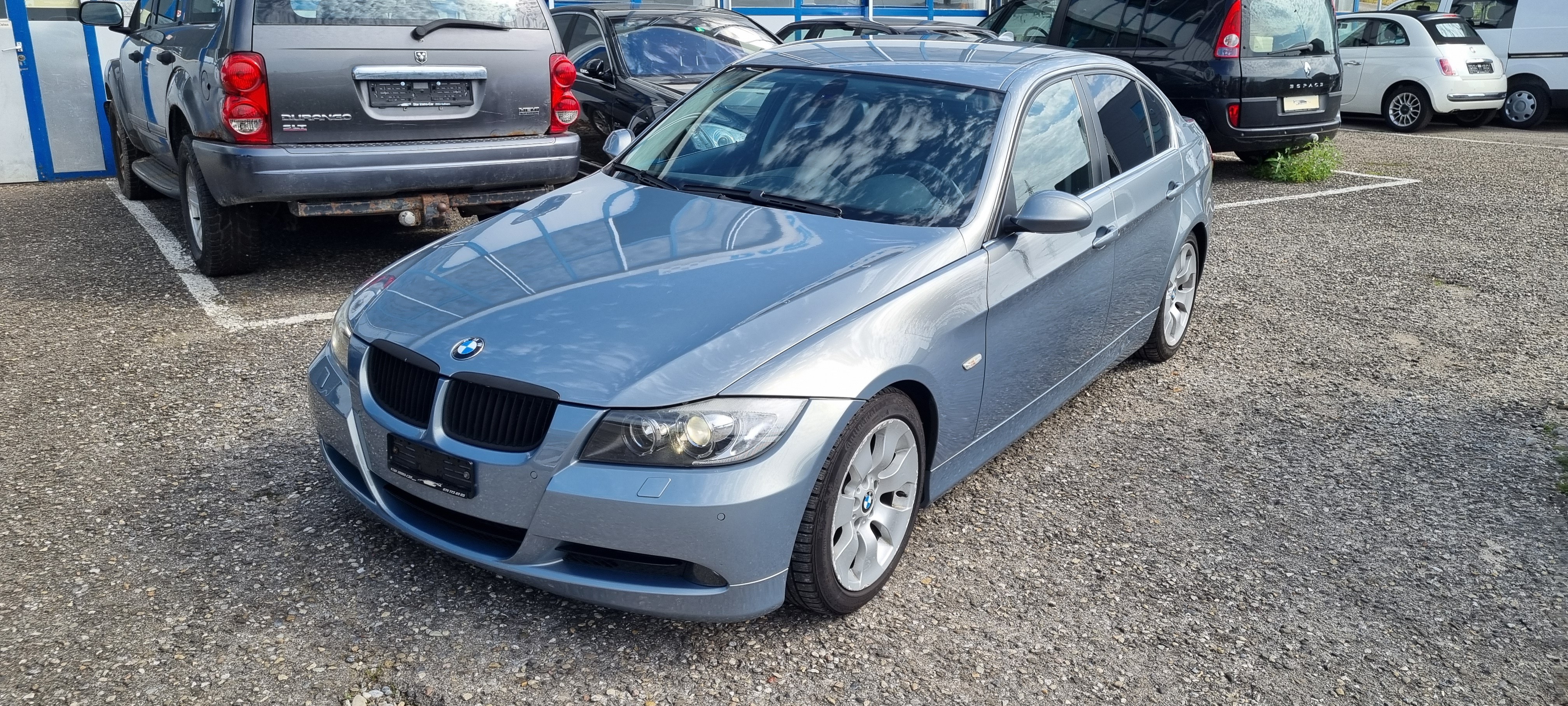 BMW 330i