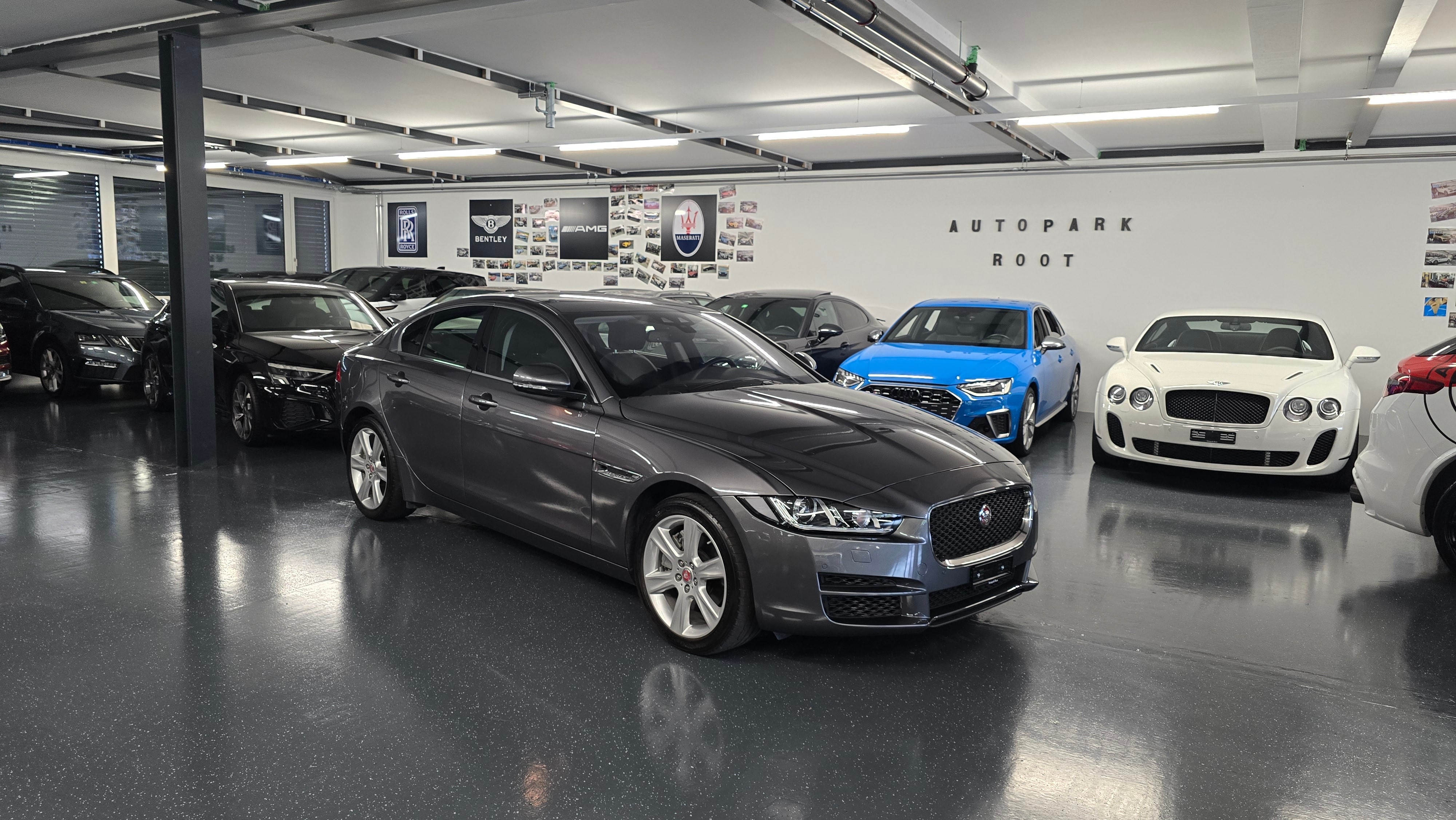 JAGUAR XE 25t 2.0 Prestige AWD Automatic 90 Yahrs Celeb.