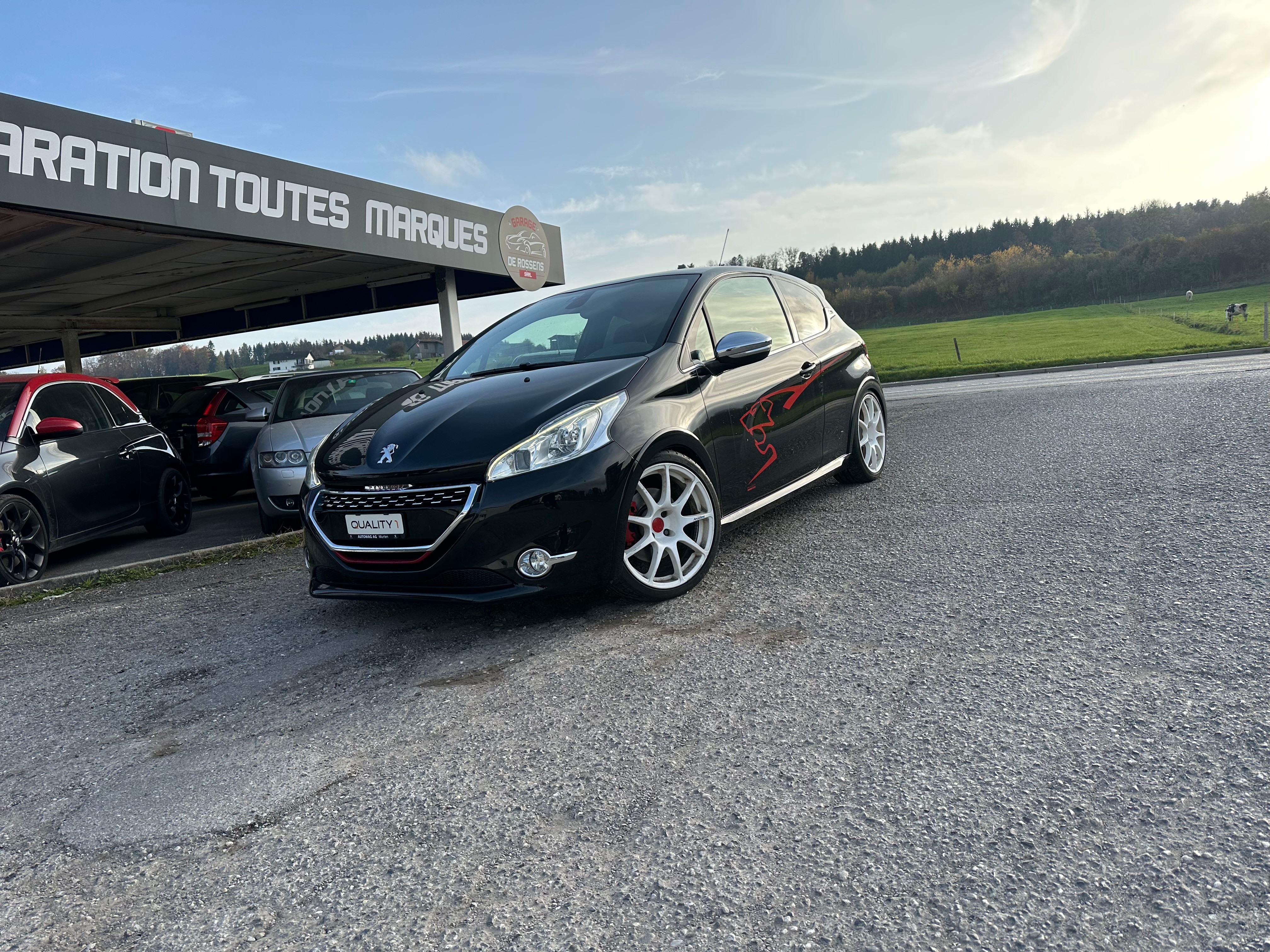 PEUGEOT 208 1.6 Turbo GTi